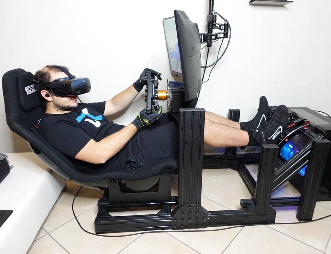 The Right Sim - VR + formula rig = 🔥 setup by @fiti.racing... | Facebook