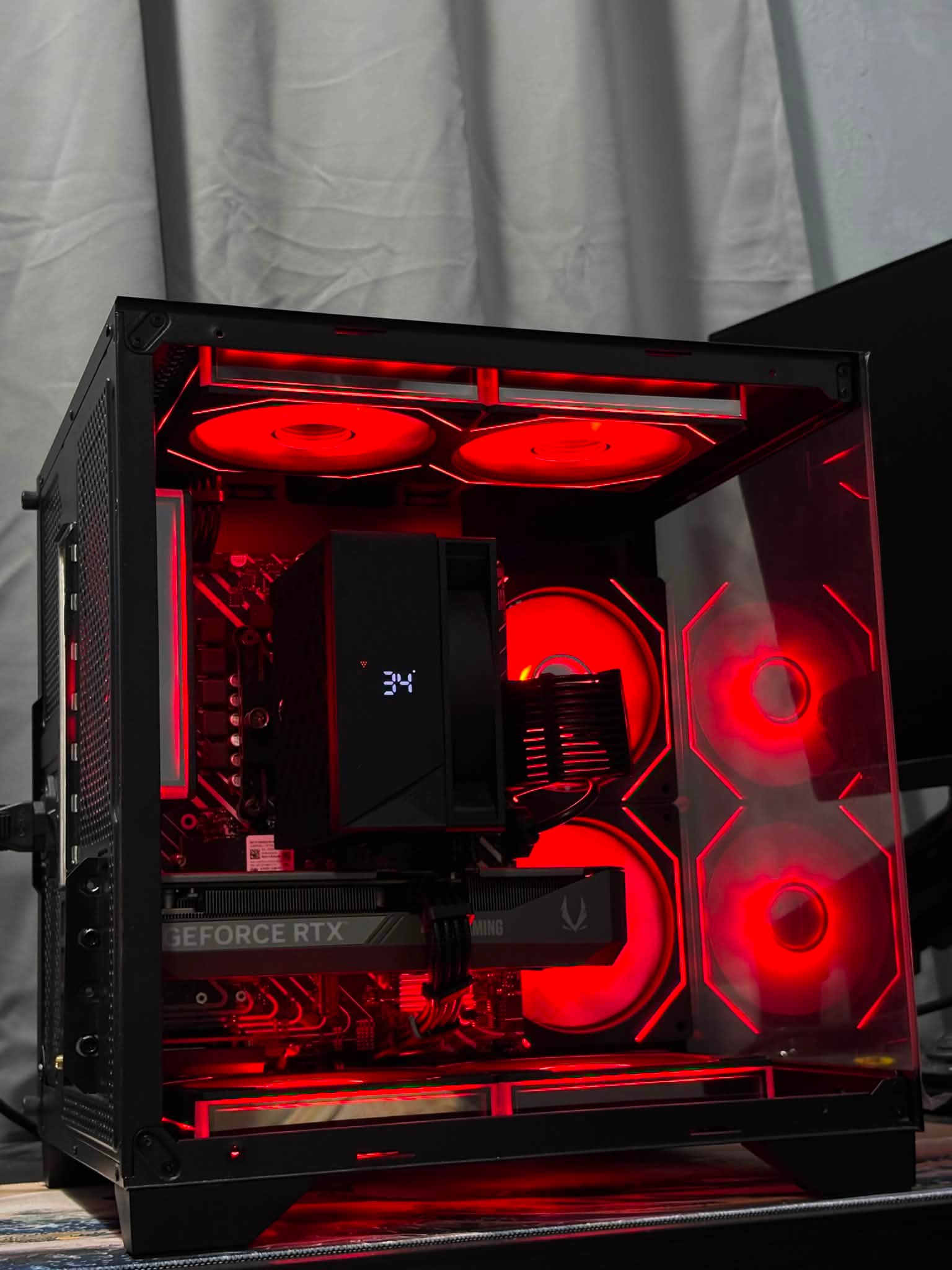 WTSell - I5 14TH + RTX5060TI 16GB + 32GB DDR4 * Intel Core i5