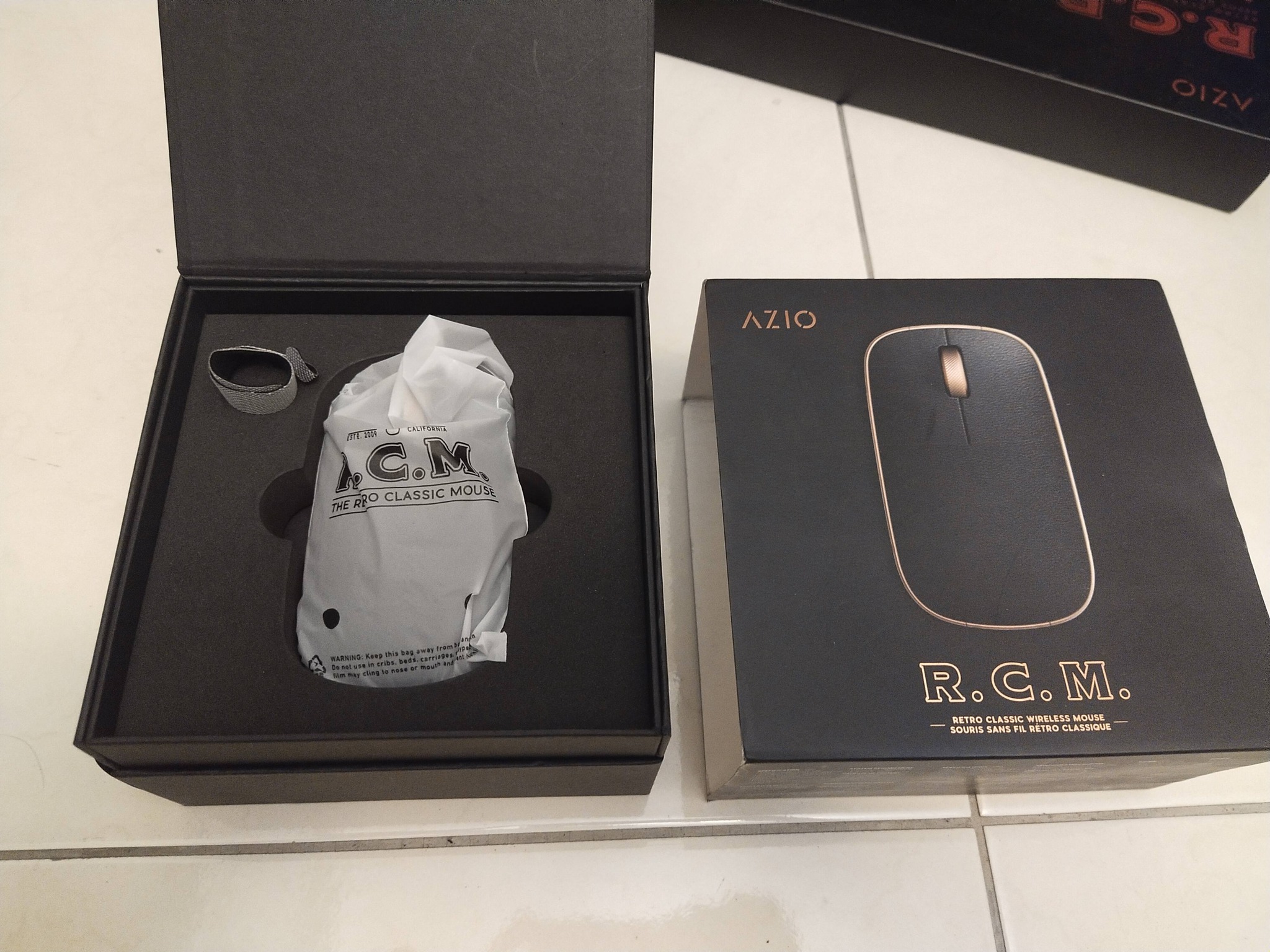 降價售軸體: 1. mx猛禽軸激進版66顆$ 390 二手鍵帽1. GLOVE Design