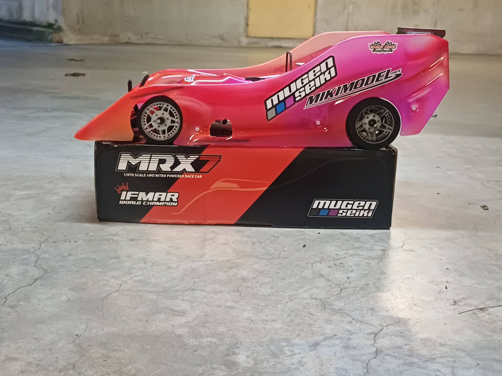 Mugen Seiki MRX7 toy car review