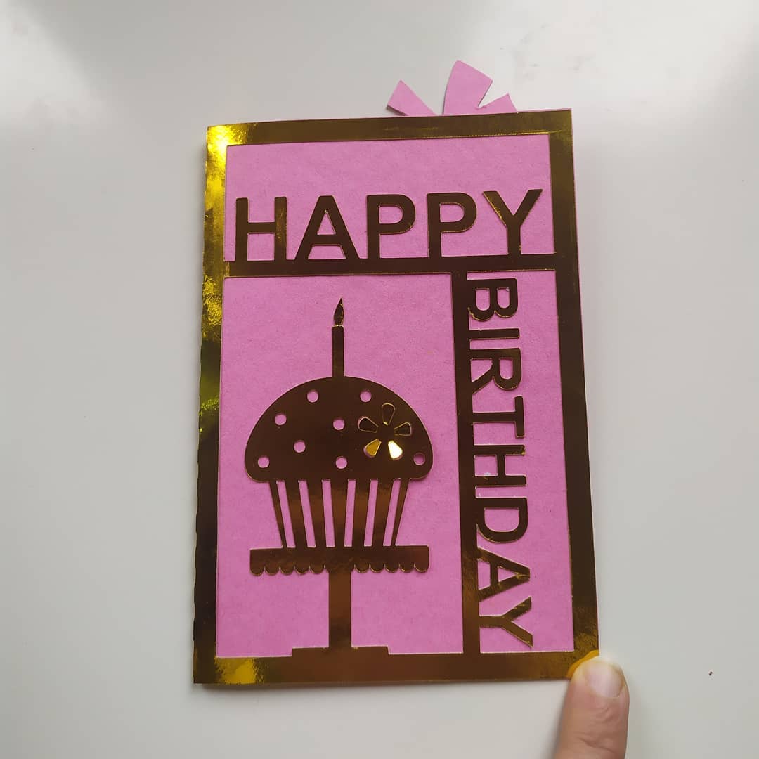 Made By Patounette Creation De Carte D Anniversaire Madebypatounette Madeinfrance Silhouetteportrait Facebook