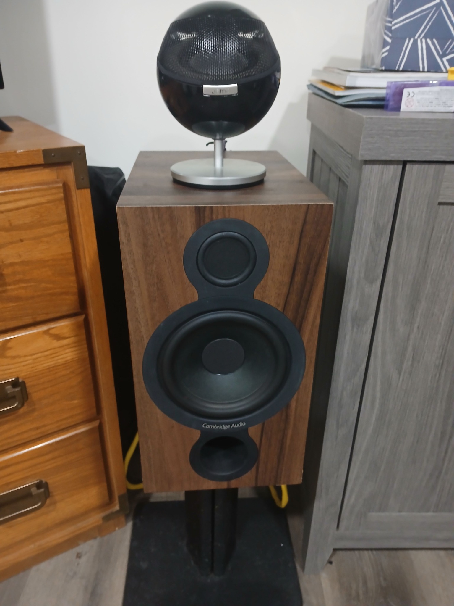 Impressive Sound from Cambridge Audio Aero 2 Speakers