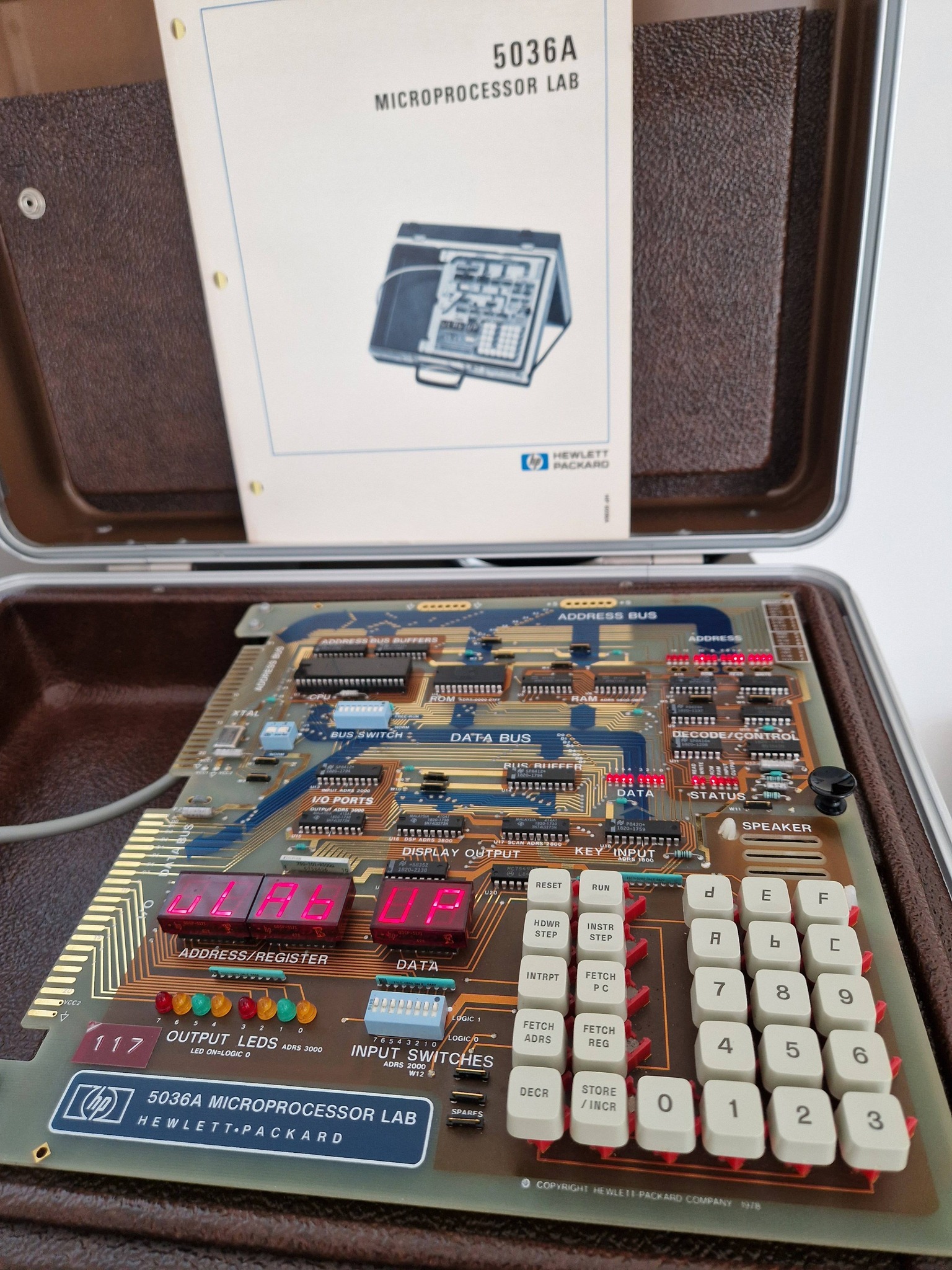 ぺどろ Beautiful HP 5036A microprocessor lab with gold plated PCB