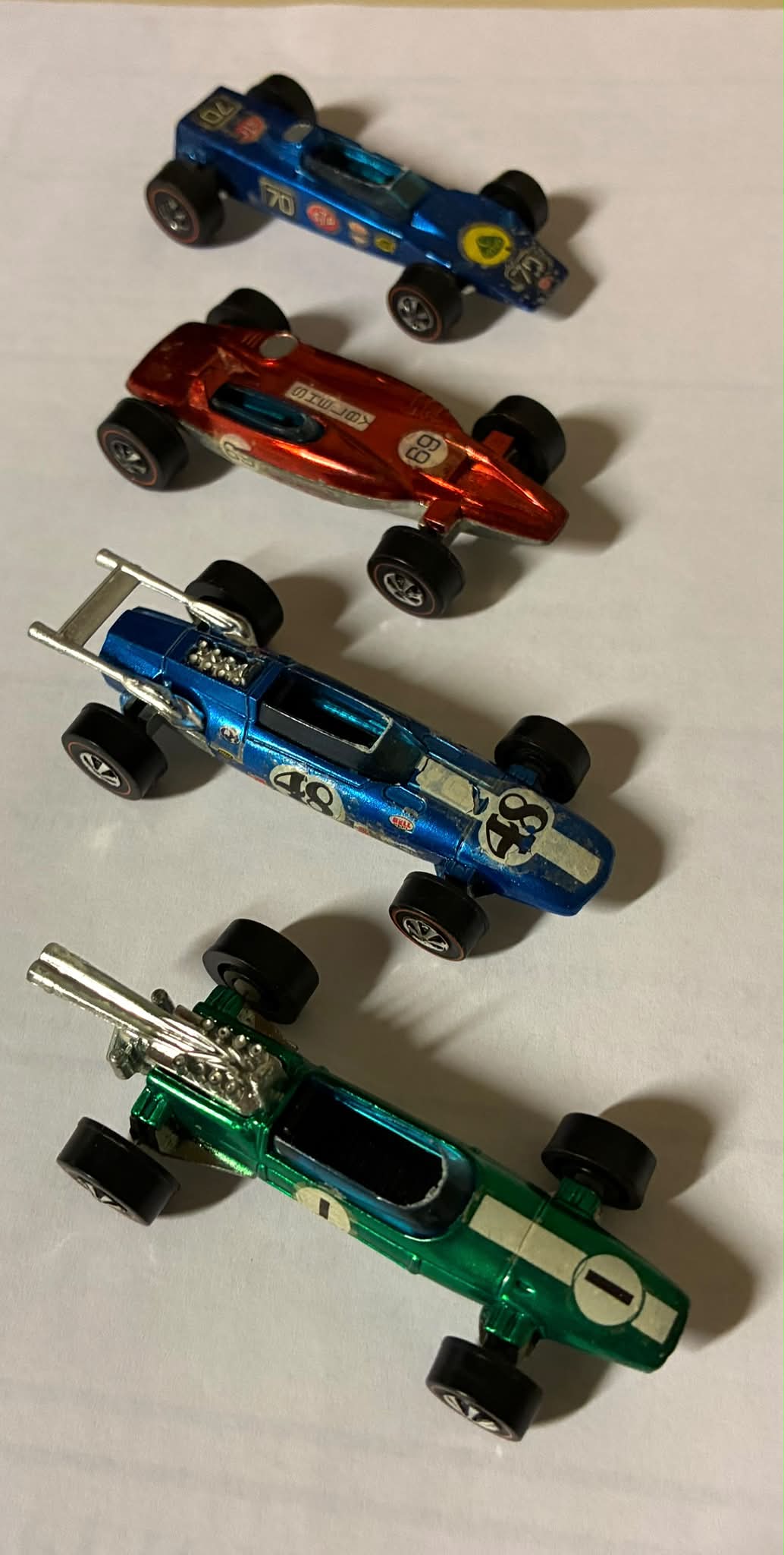 Hot Wheels 1968 Twinmill on vintage track