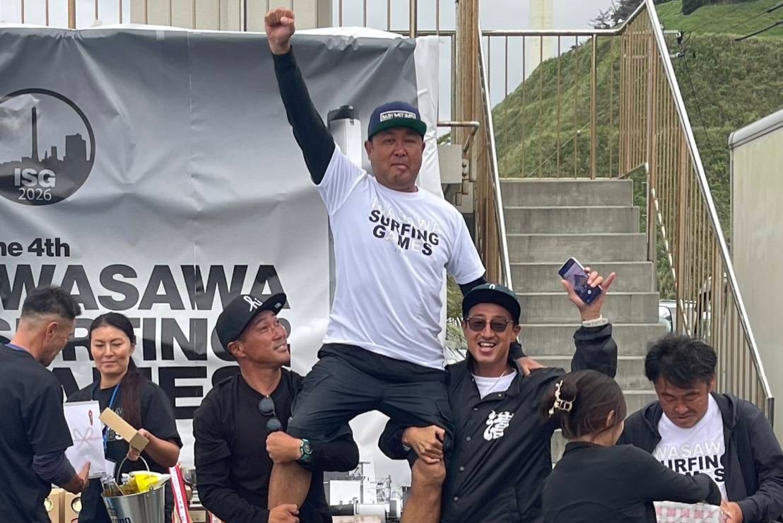エディ－アイカウコンテストポスター　2004年 2004 THE EDDIE-BIG WAVE INVITATIONAL WINNING BOARD