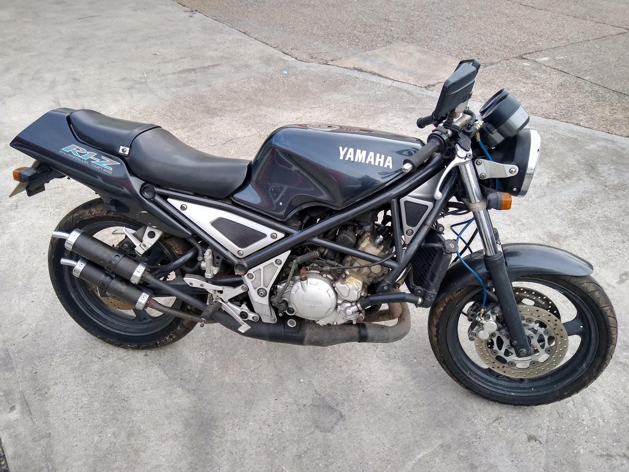 5595 | 8958 miles| 1991 model Yamaha R1Z 250. Japanese domestic
