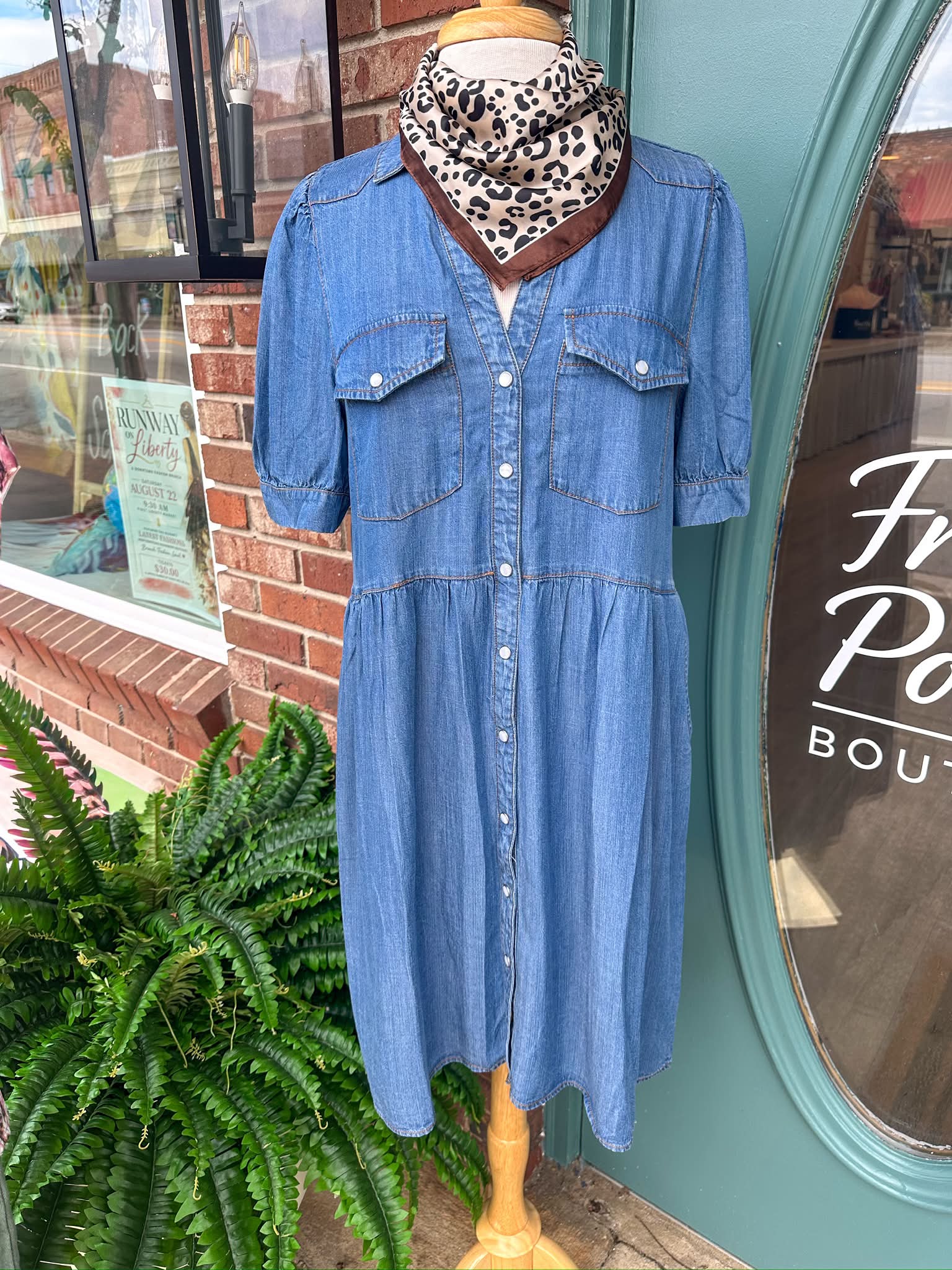spanx denim seamed shift dress Meet the REPREVE® — the effortless dress your fall wardrobe has been waiting for. 🍂 Designed for easy, everyday style, this versatile silhouette looks just as chic layered our Tank dress Eva - Brown Halter Ballerina this denim dress delivers Colour:Caramel