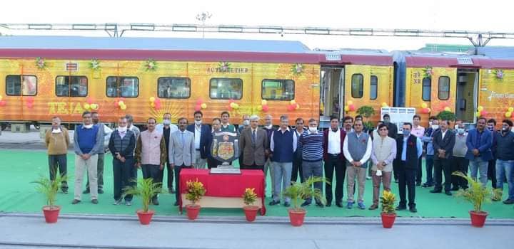3AC LHB Sleeper Coach of Tejas... - Rail Mail - रेल मेल | Facebook