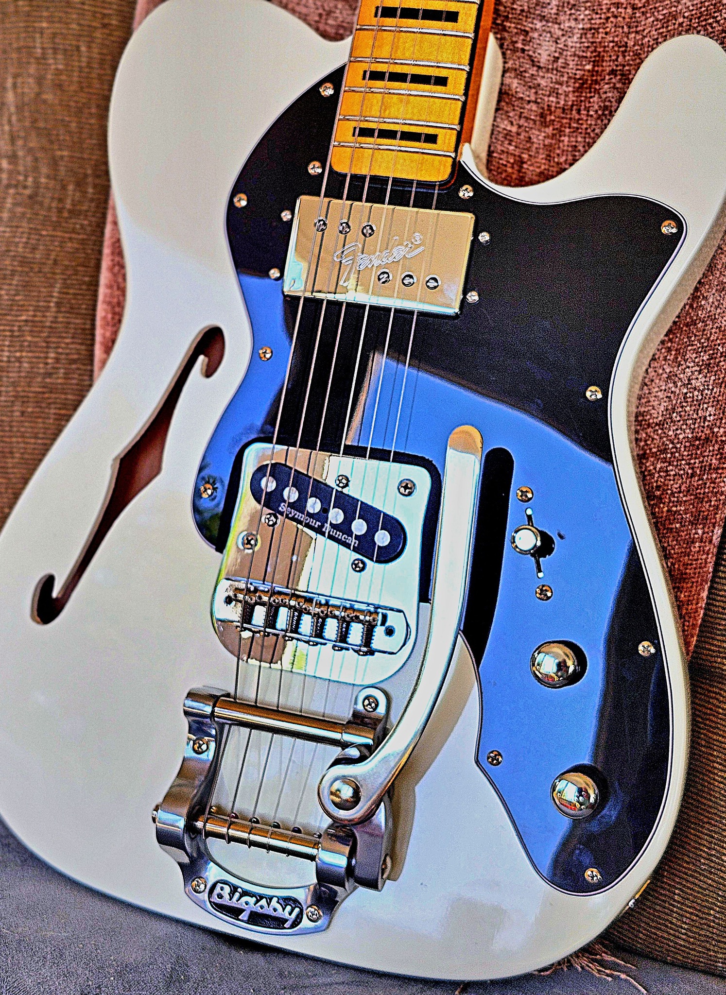 Upgraded 2000 Fender Telecaster Thinline with Cunife pickups