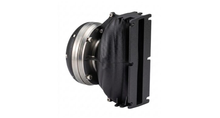 The CDX1-1730 compression driver is powered by a neodymium magnet
