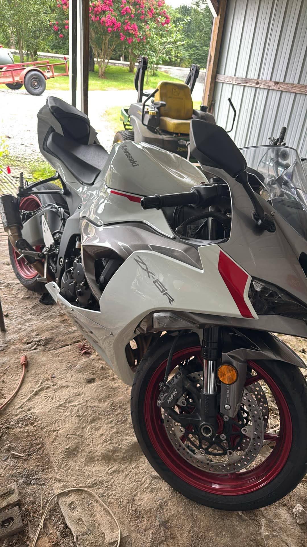 2013 Kawasaki ZX6R modifications including SC Project Exhaust and