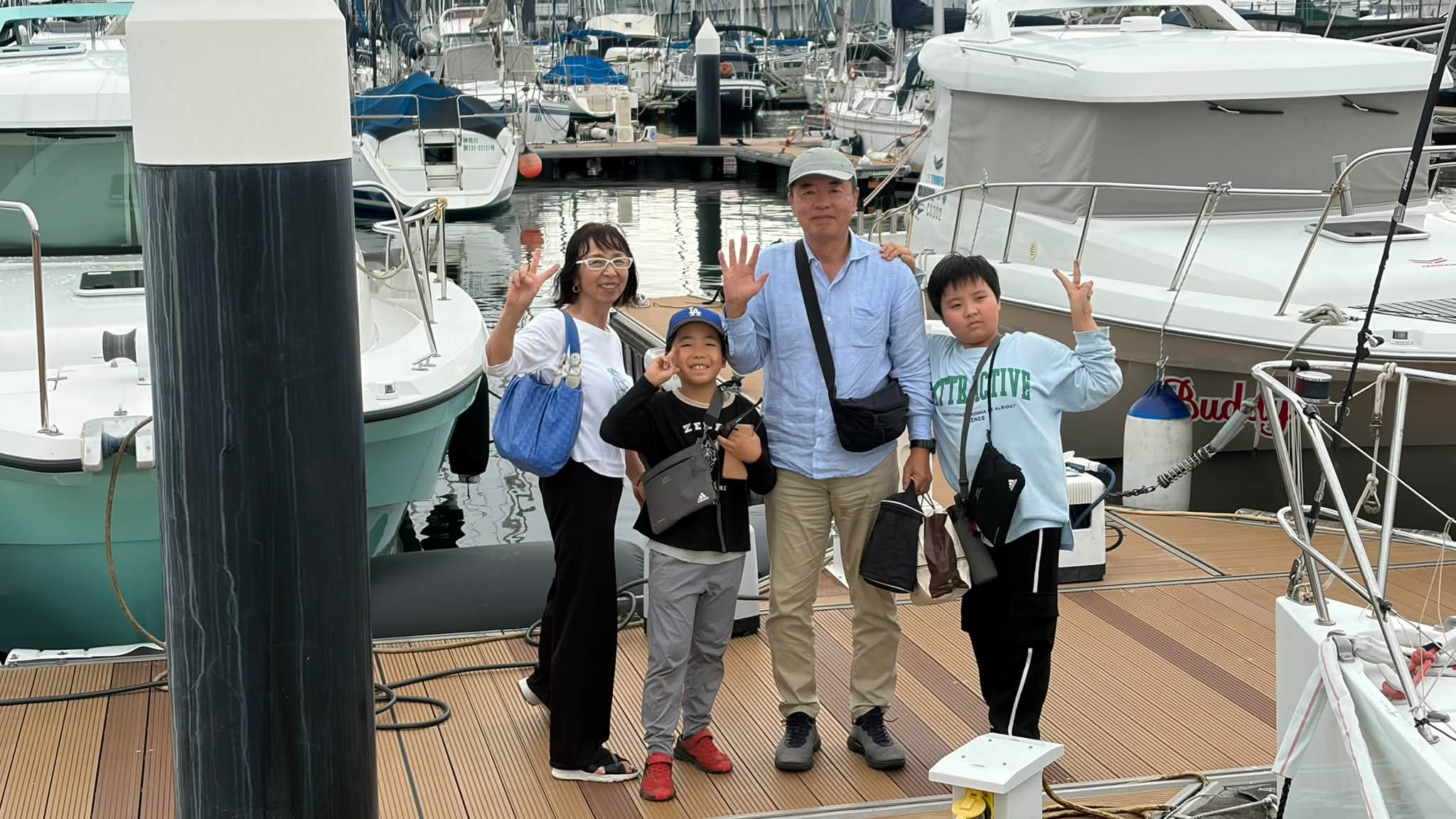 この船は、5mJOGと言いまして、横山晃さん設計の合板艇です！ 私が