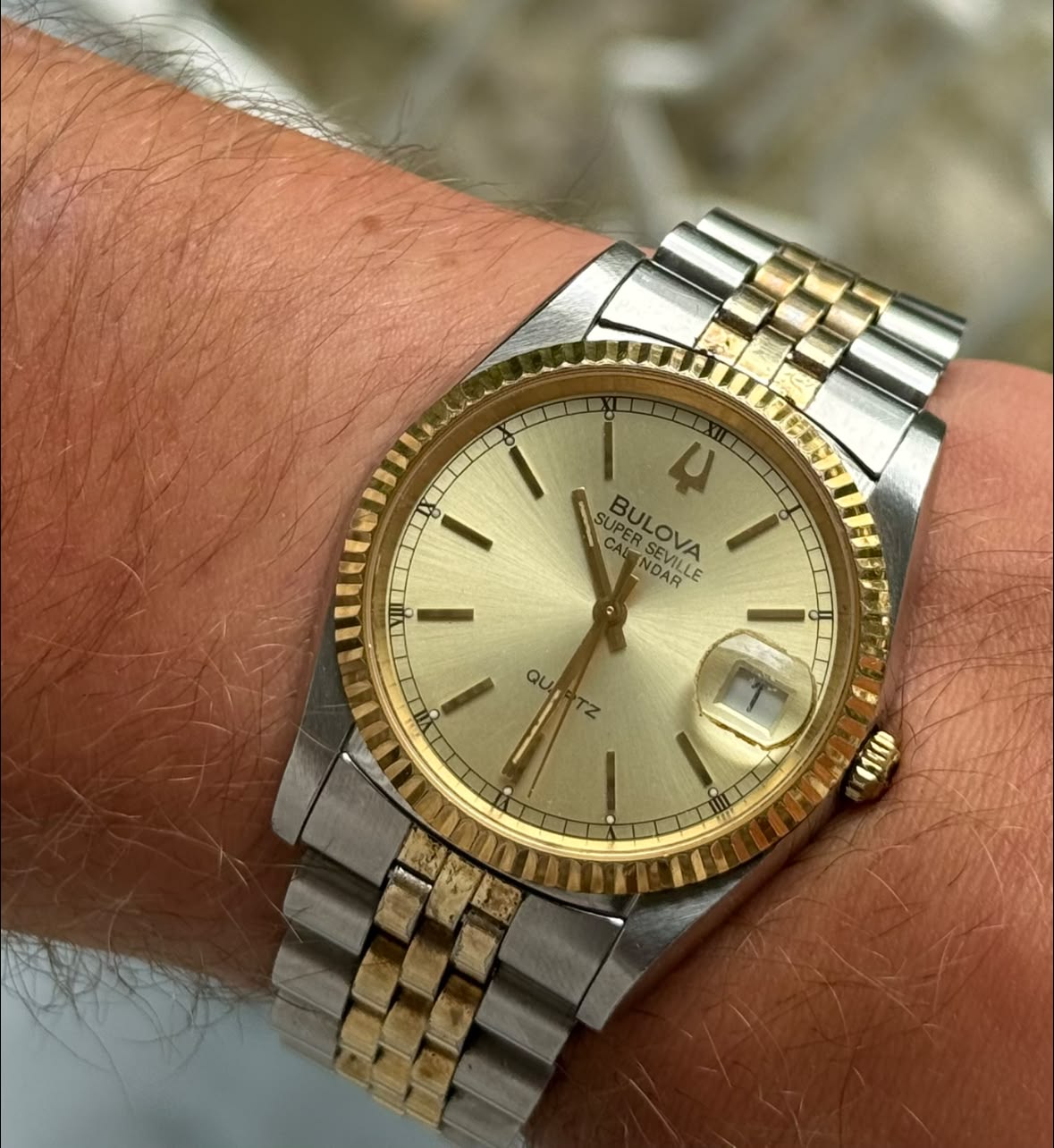 Bulova Super Seville Calendar aus 1982 8 4 SUPER BULOVA SEVI