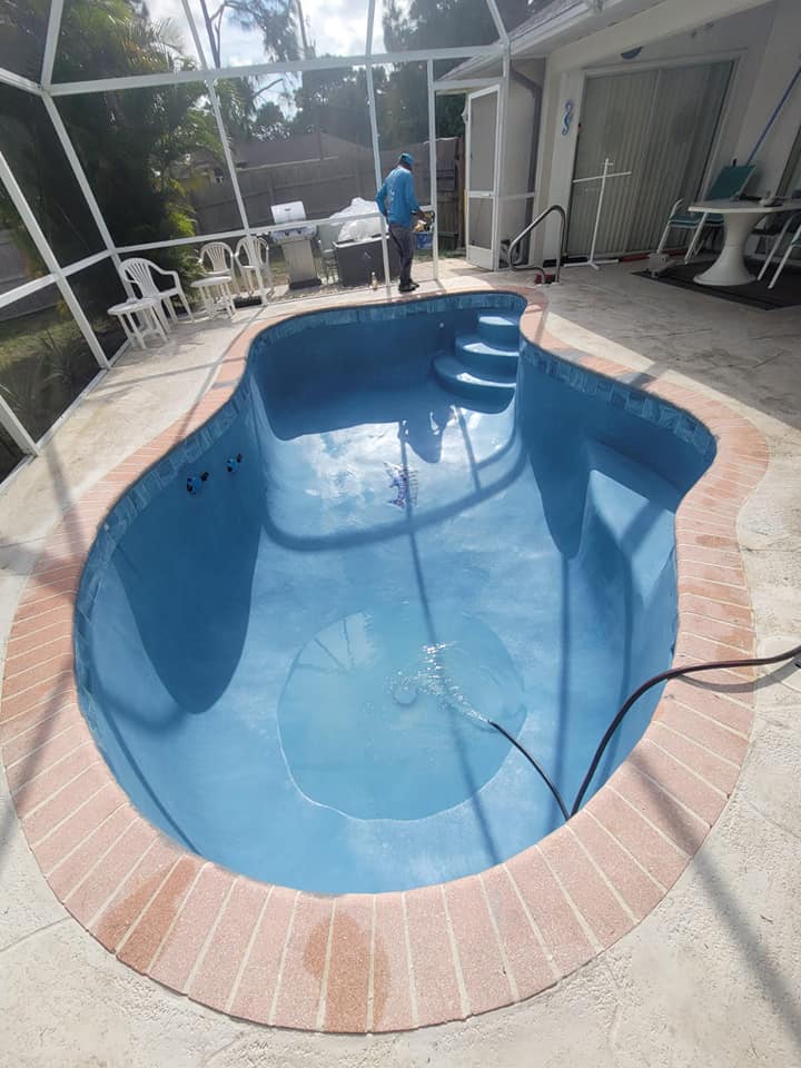 New Luv Tile 6x6 waterline, 3D... - Tuff Mudder Pools