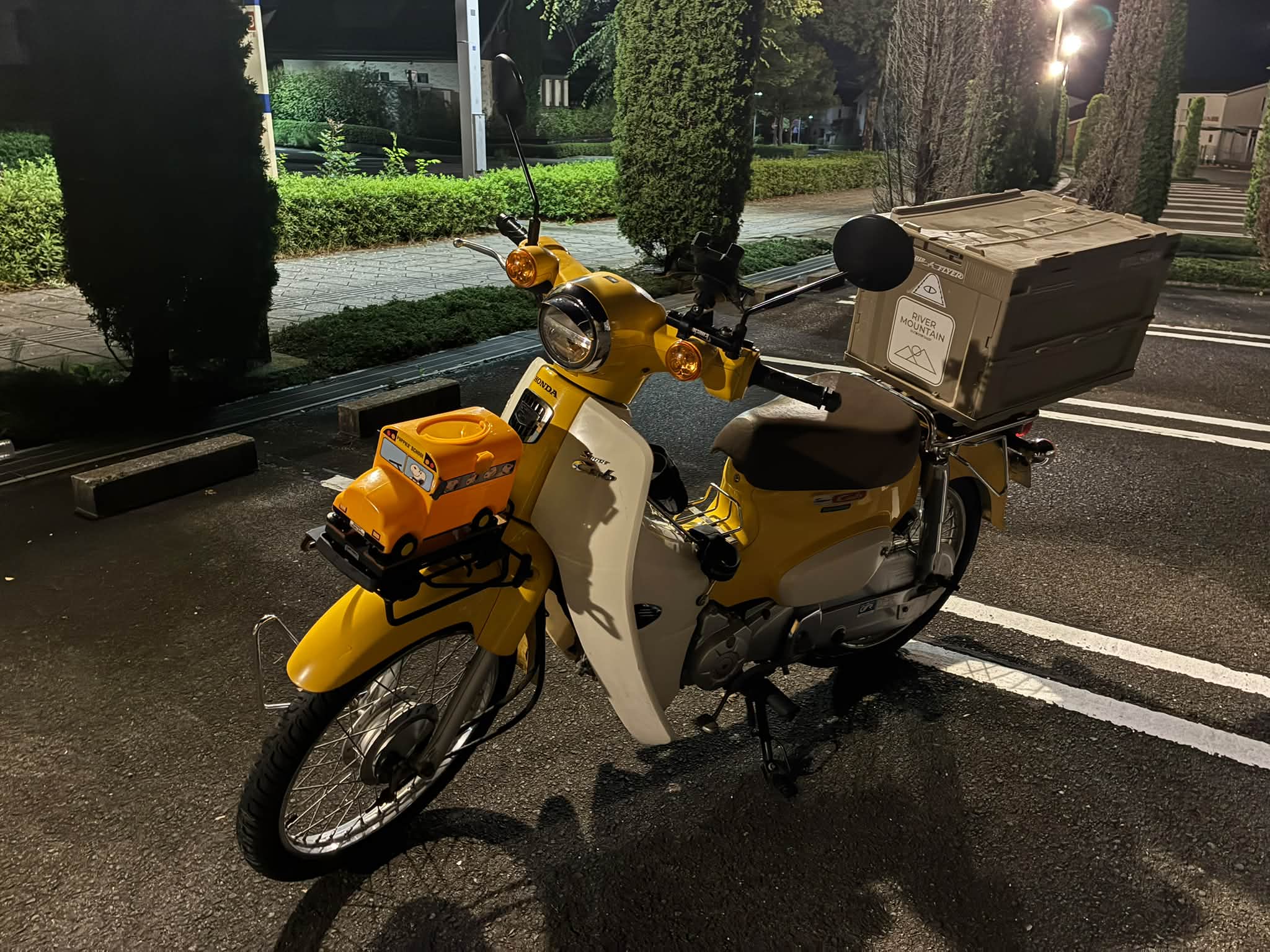 ヤフオクで新聞配達仕様のキャリアを落札してみた〜 やっぱデカい！ww