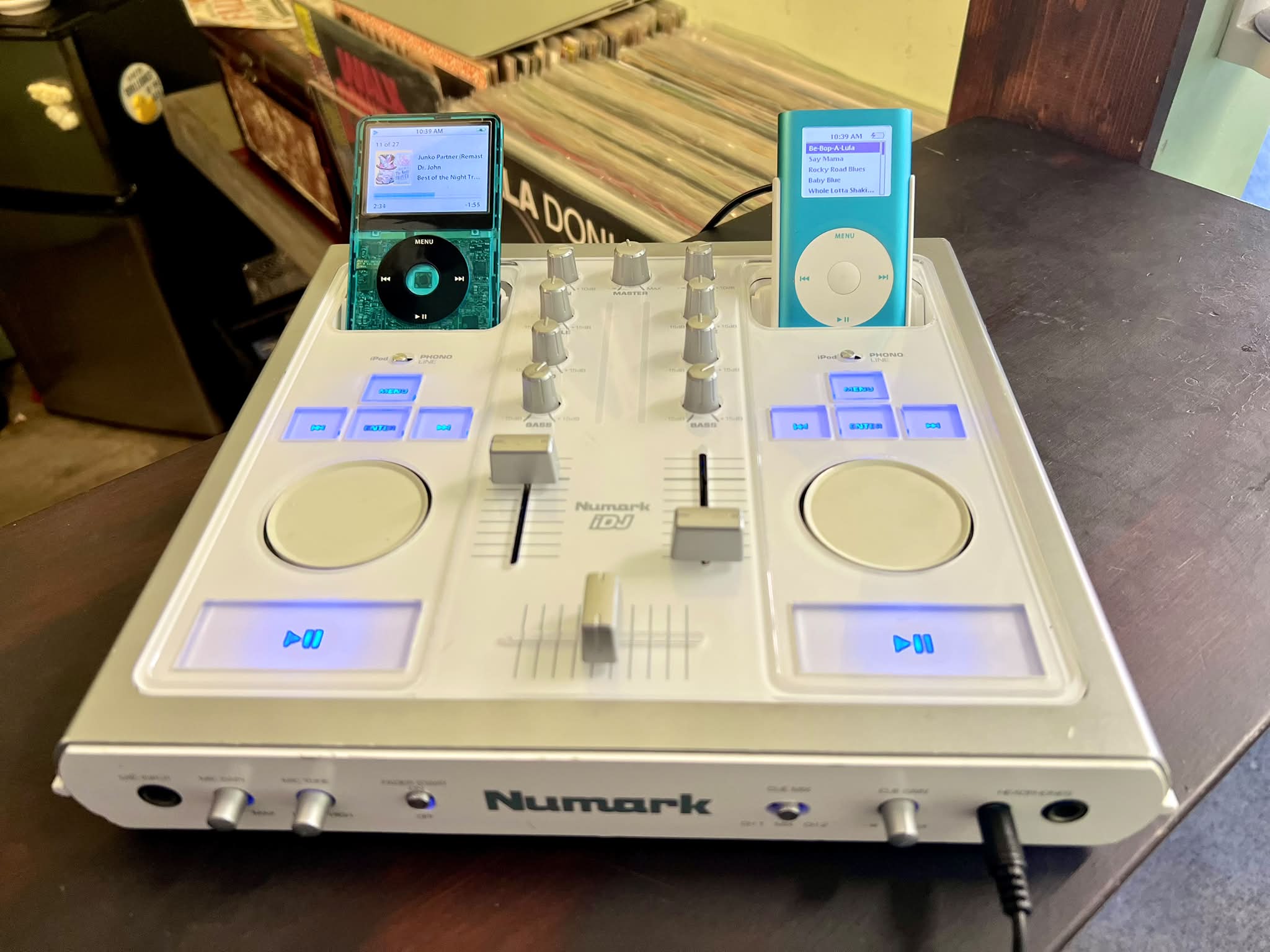 Numark IDJ mixer for iPod integration and DJ use