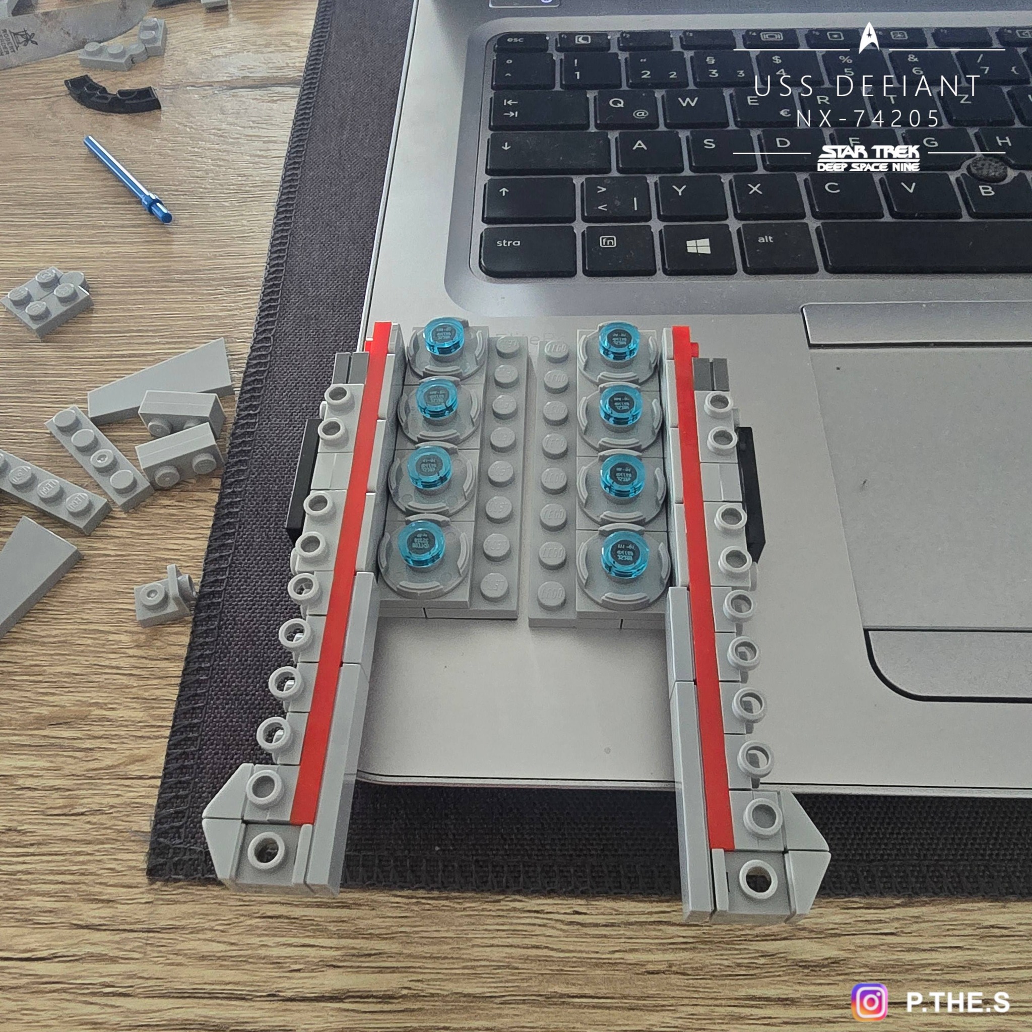 Lego USS DEFIANT model inspired by skyfoxbricks design