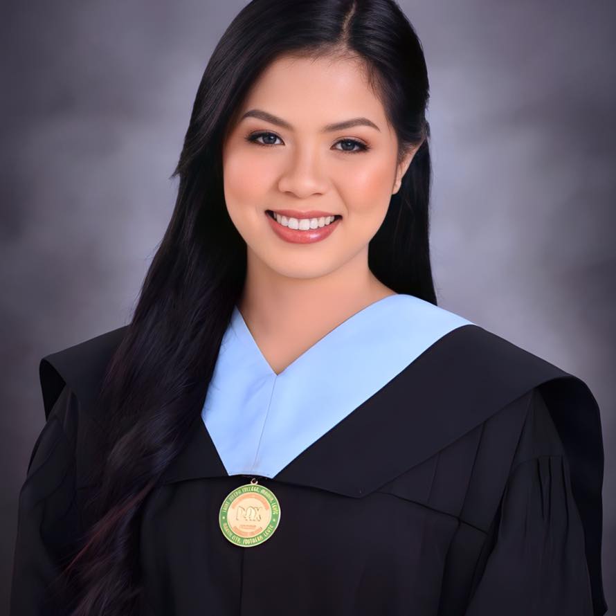 Xia - FINALLY – degree secured! 🎓☝🏻 Ephesians 3:20 