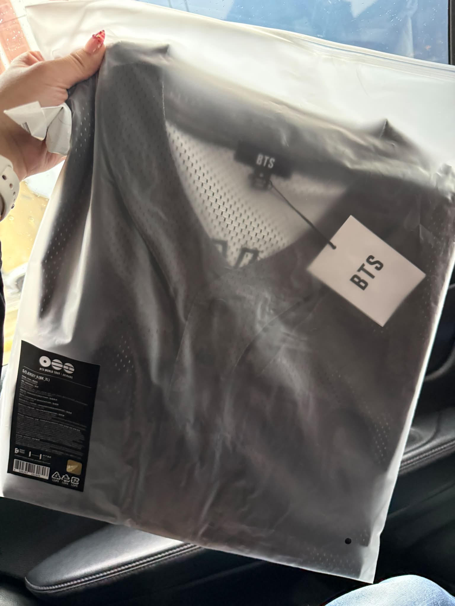 BTS ARIRANG Tour Jersey swap: J-Hope M/L for XL/XXL+ in Toronto, ON