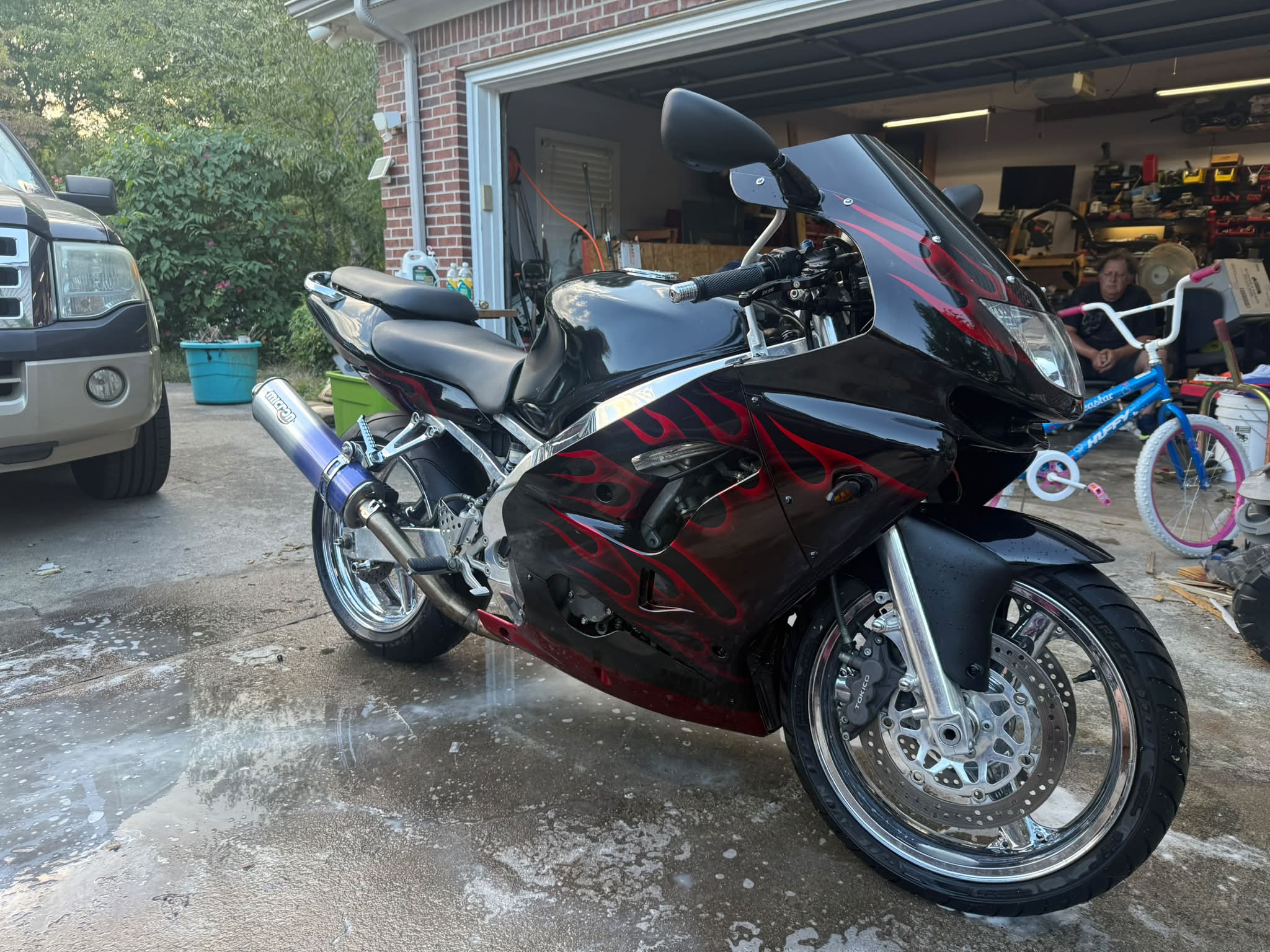1999 Kawasaki ZX-9R for sale with low mileage and new parts