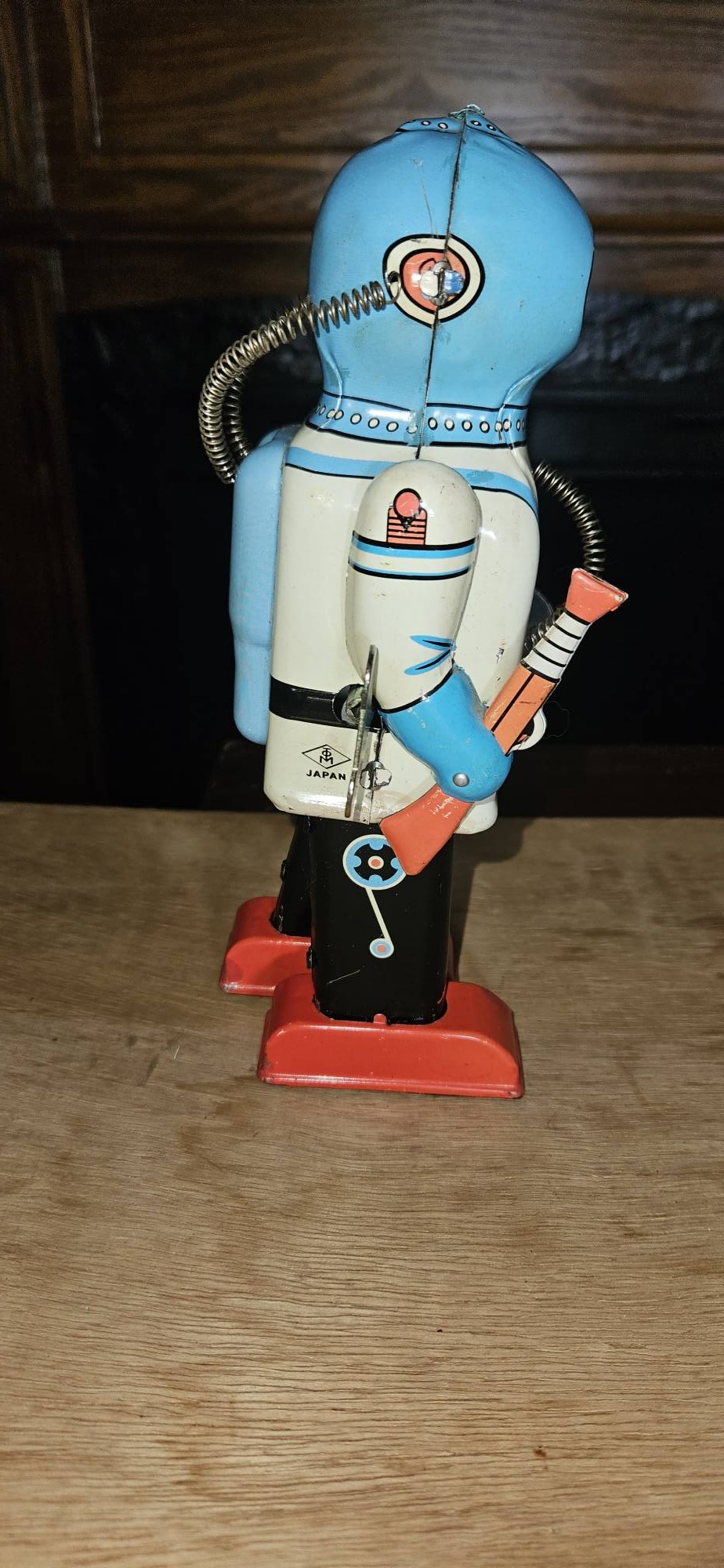TIN TOM Tin Tom reissue wind-up Robot.