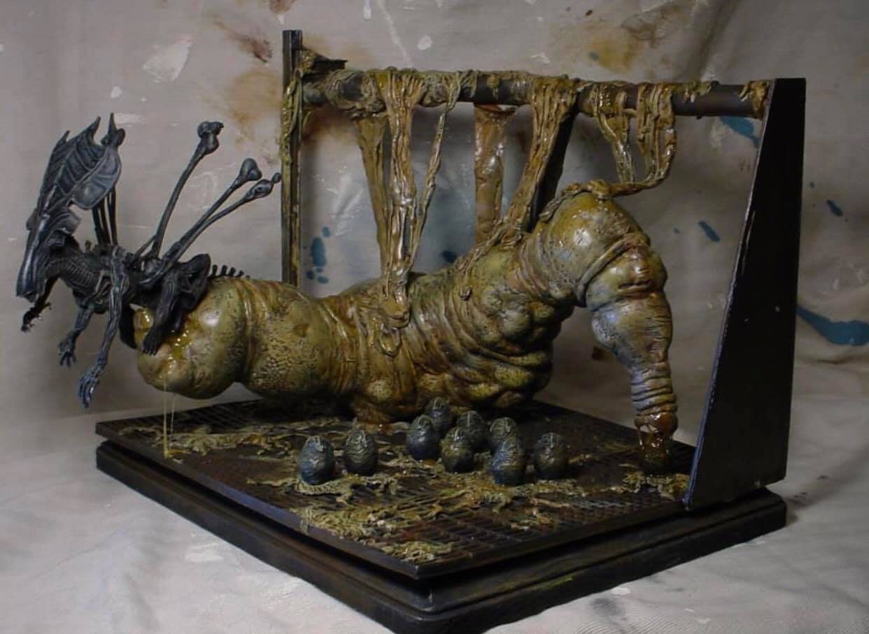 Miniature Queen and egg sac constructed for ALIENS.