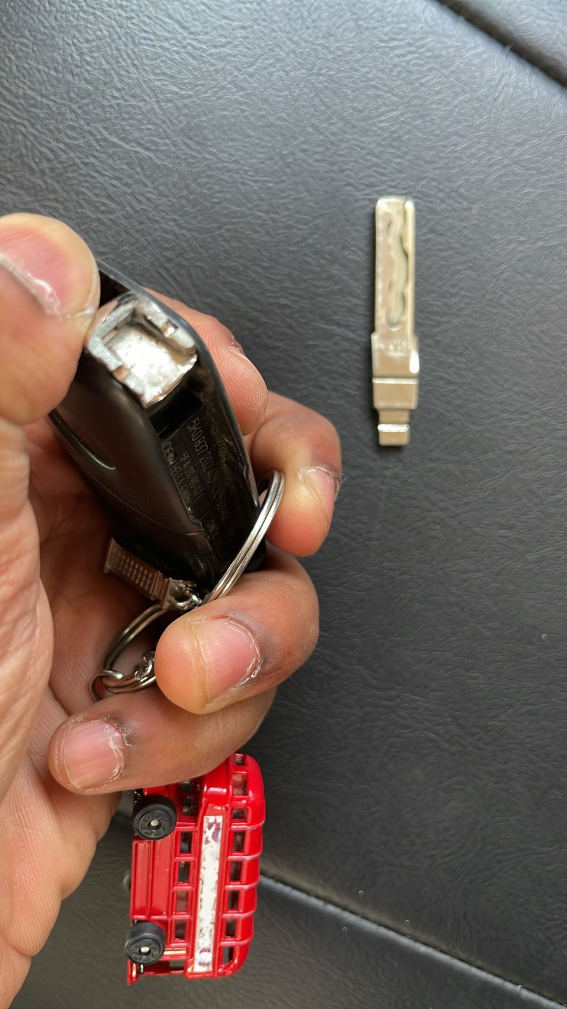 Snapped Car Key Repair: Quick Solutions for Emergencies