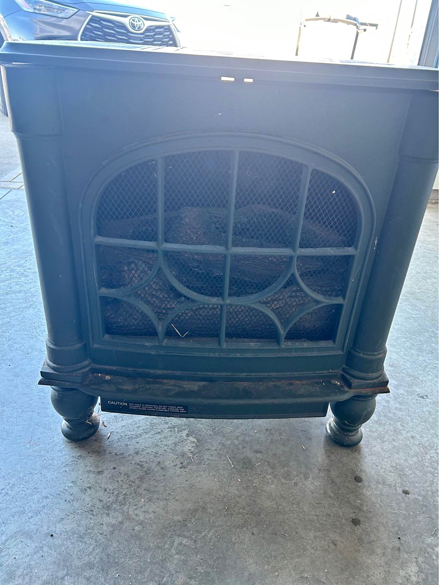 DESA International - gas fireplace stove (a freestanding gas heater