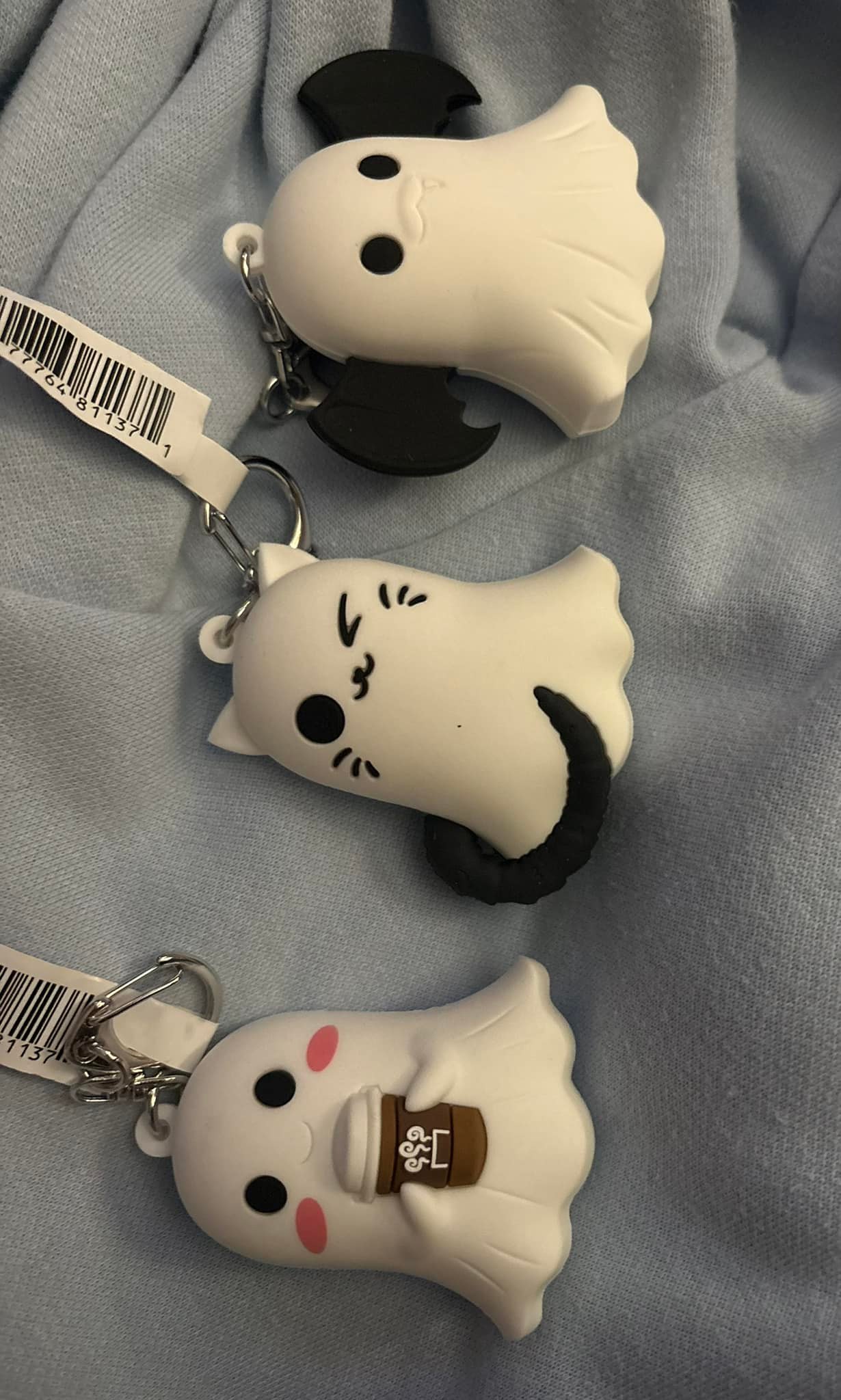Spirit Halloween ghost blind pack iridescent ghost pull?