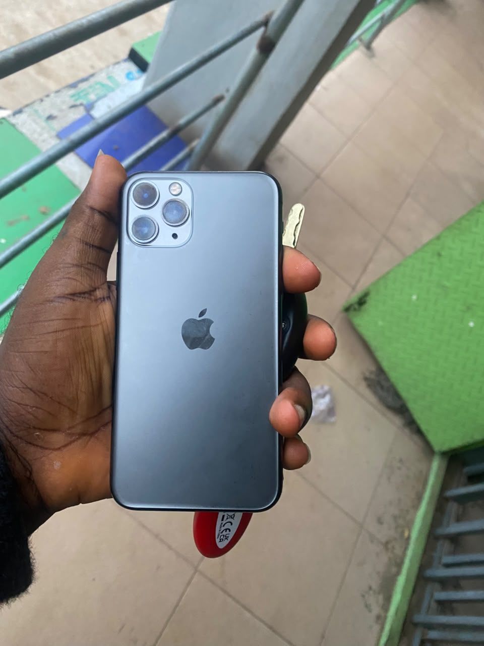 iphone 11 pro 64gb face Id active battery 100% price 200k iwo road