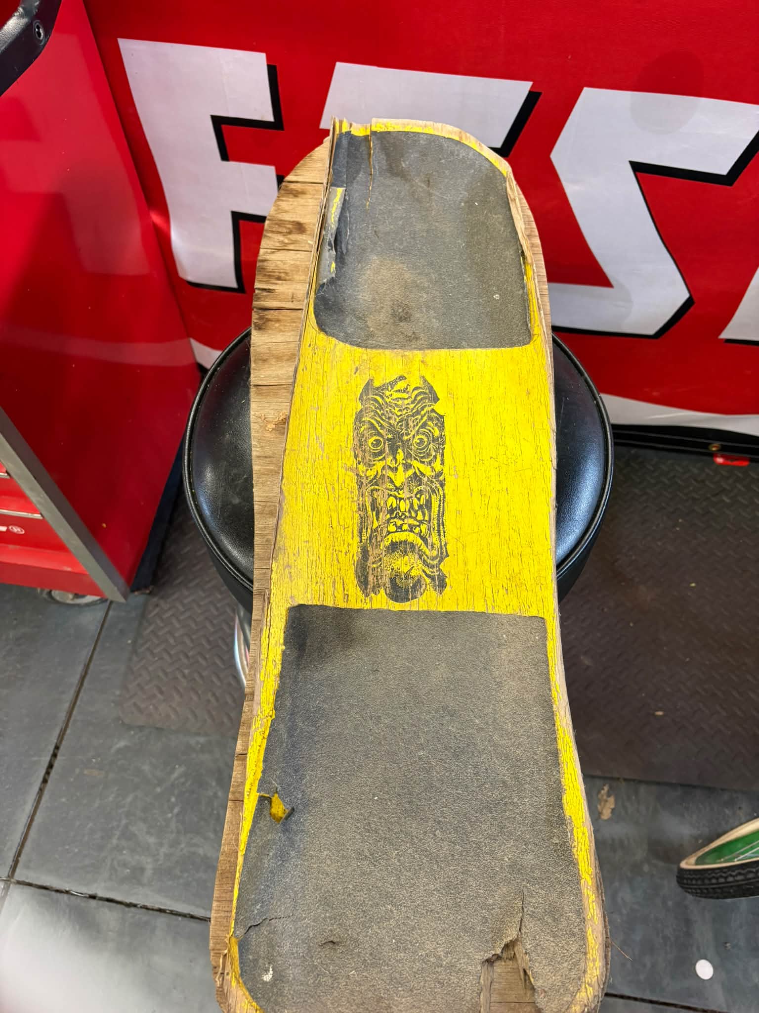 What is this vintage skateboard deck from Taiwan?