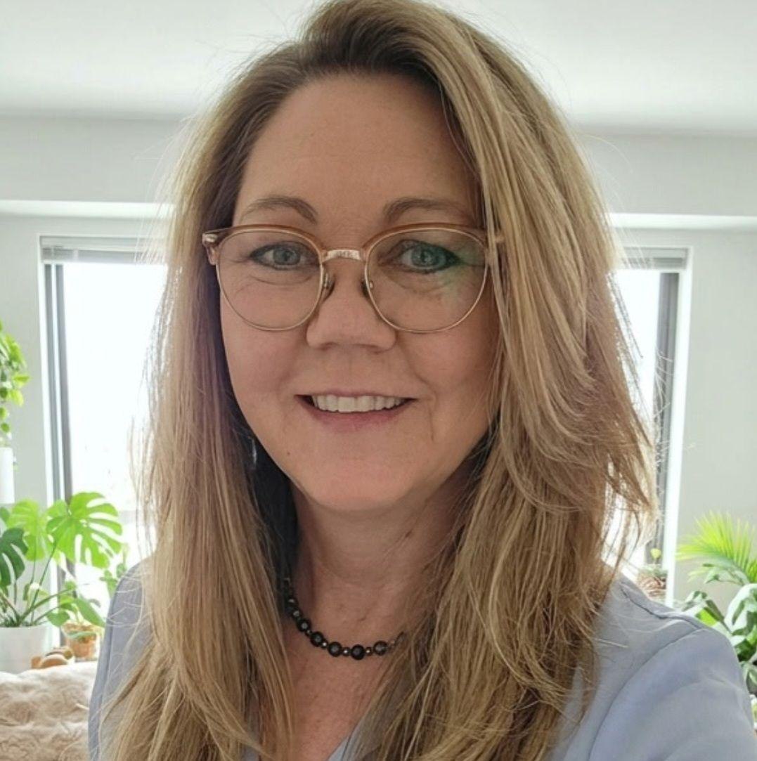 Used AI to change my background... - Pamela Hartman Perdue | Facebook