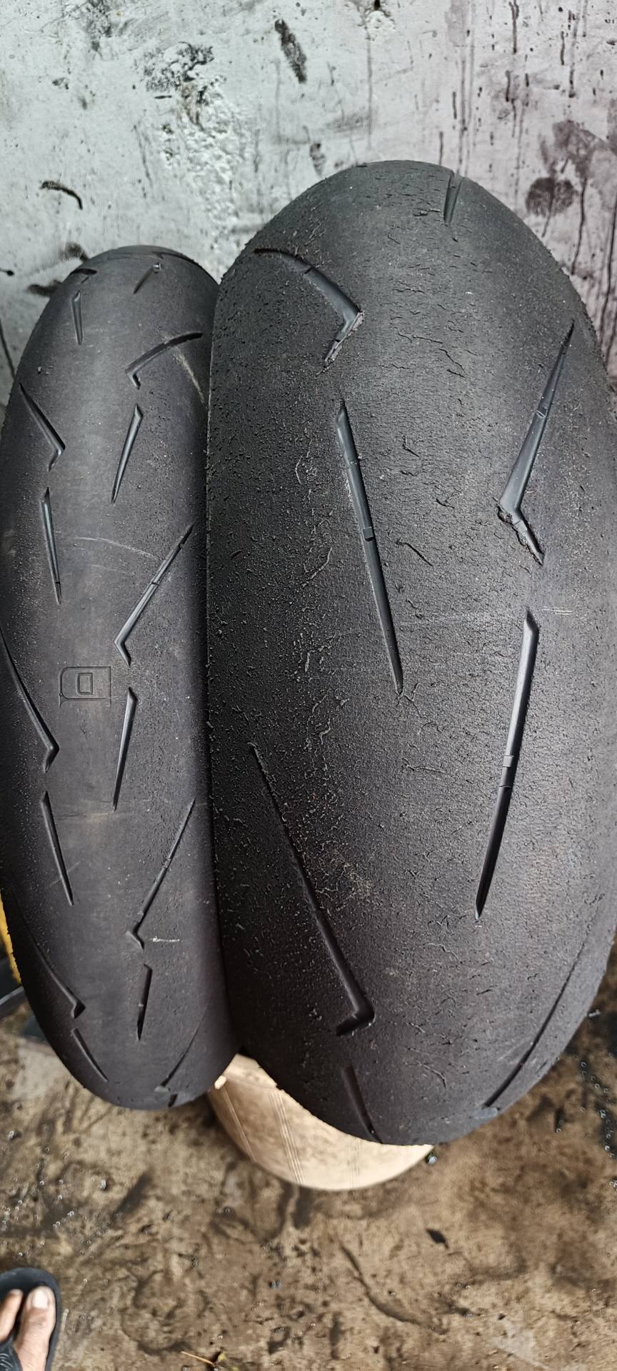 ⭐️⭐️Q⭐️⭐️ Pirelli Diablo Supercorsa SC1 V4 tires for sale