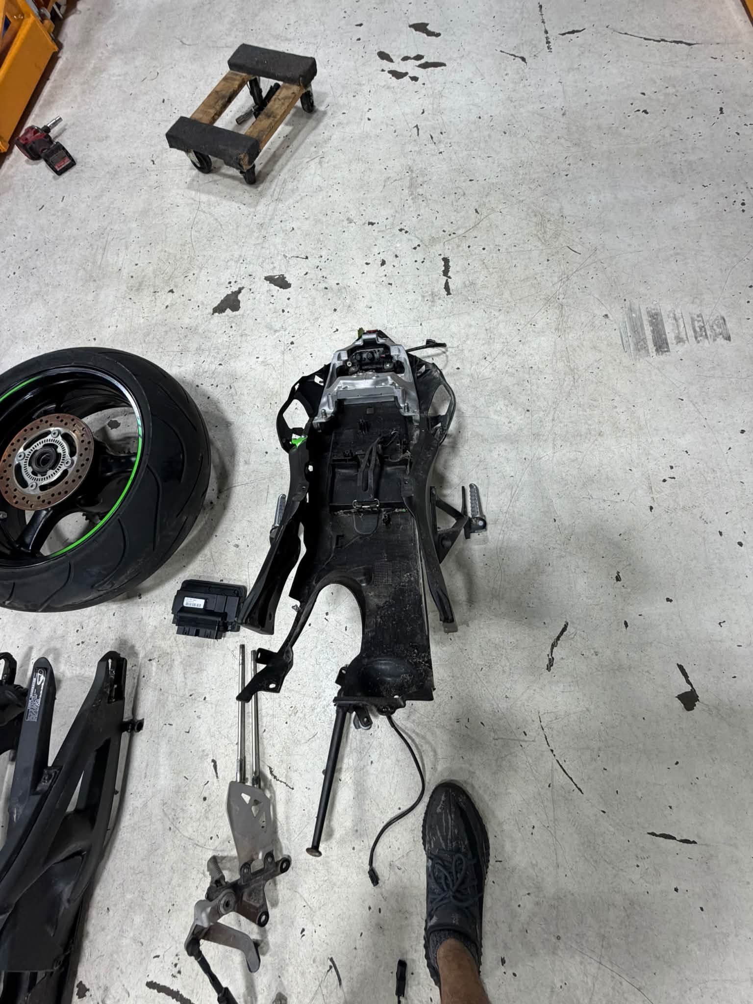 2021 Kawasaki Ninja ZX-10R parts for sale: wheels with good tires