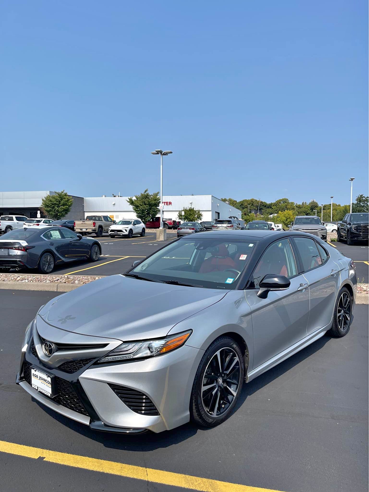 2019-toyota-camry-xse-sedan-4d
