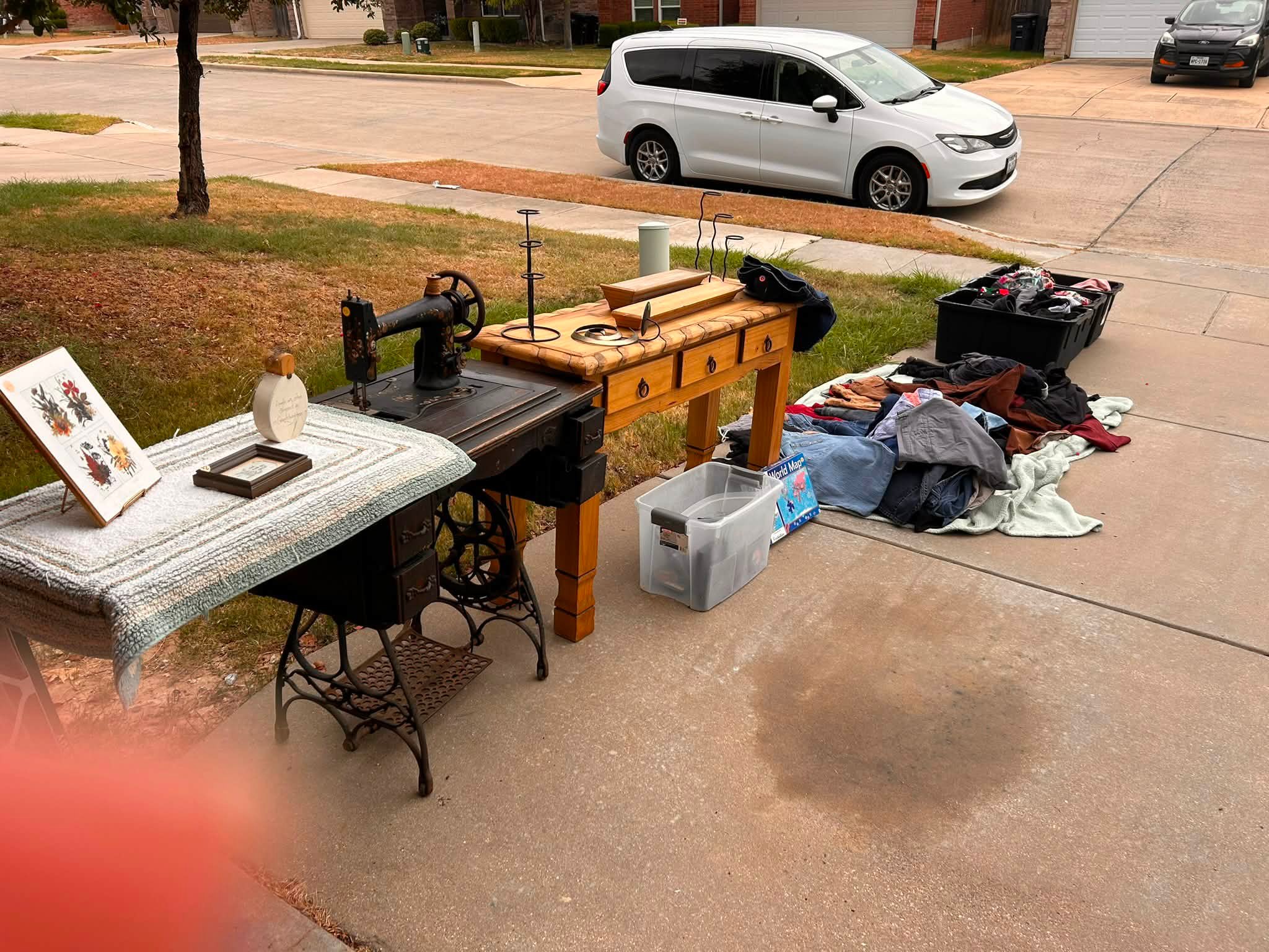 Garage sale in Eagle Mountain Saginaw