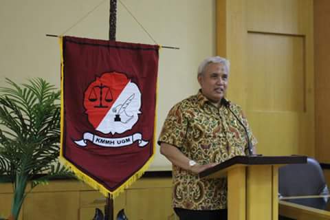 Keluarga Mahasiswa Magister Hukum - KMMH UGM - Prof. Dr. Sigit Riyanto ...