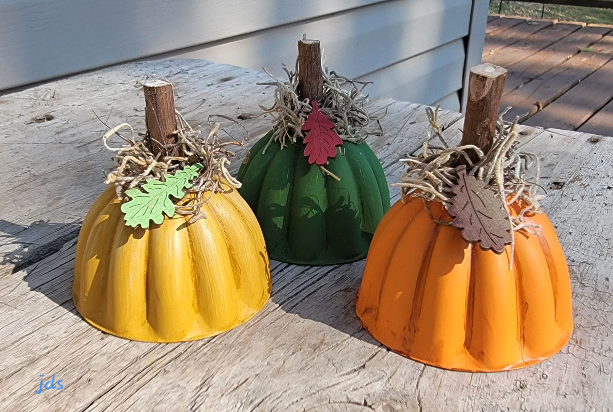 How to make a copper Jello mold pumpkin craft