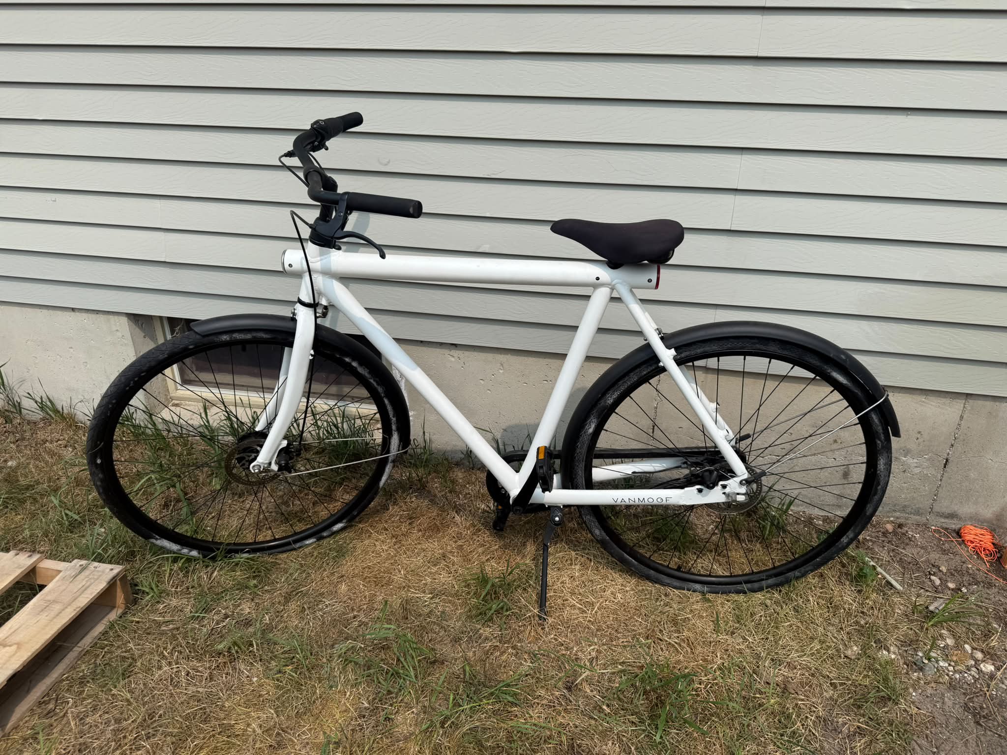hi everyone, i am an, from japan, i bought vanmoof japan, there
