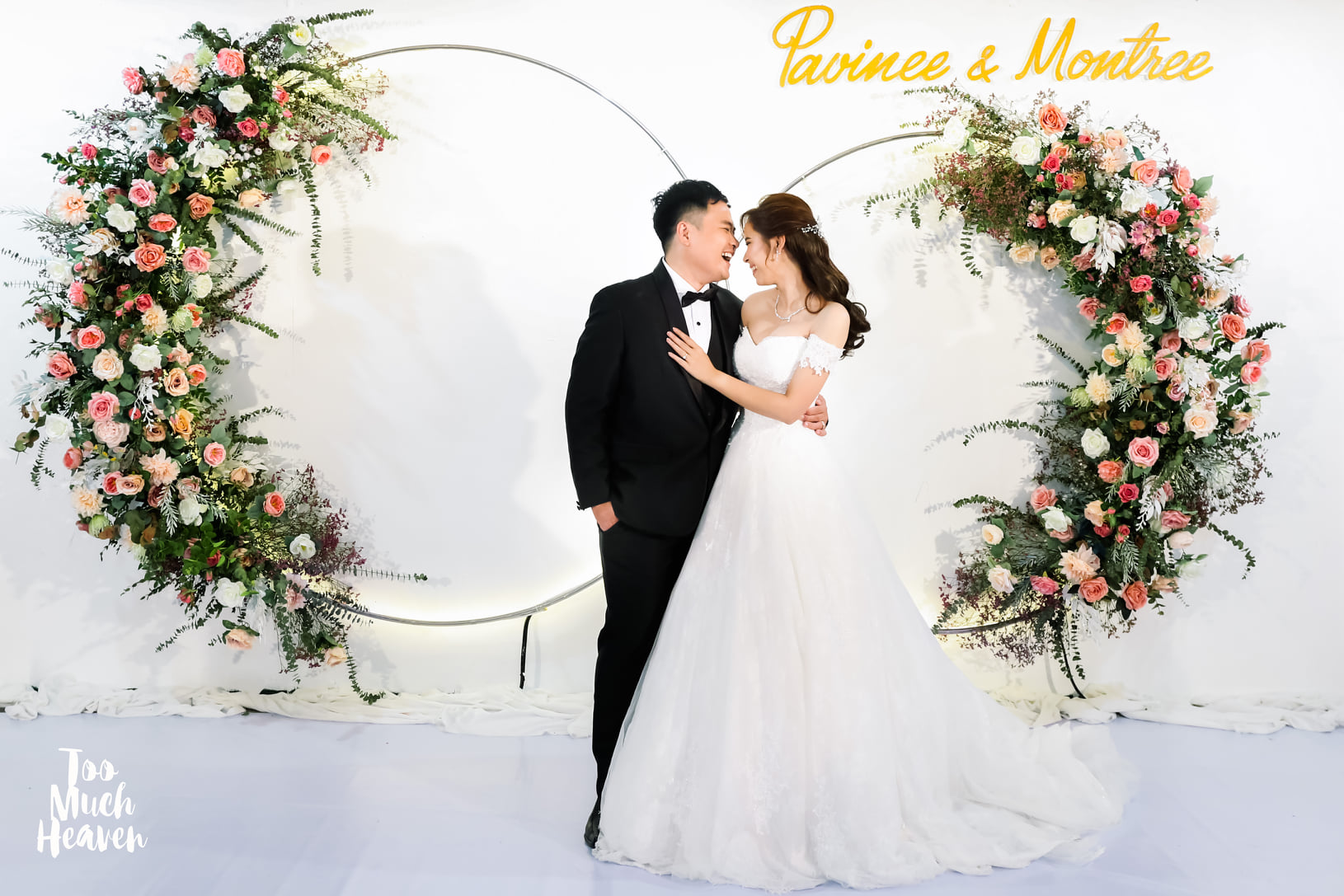 Pavinee & Montree Rattanachol... - Too Much Heaven Wedding