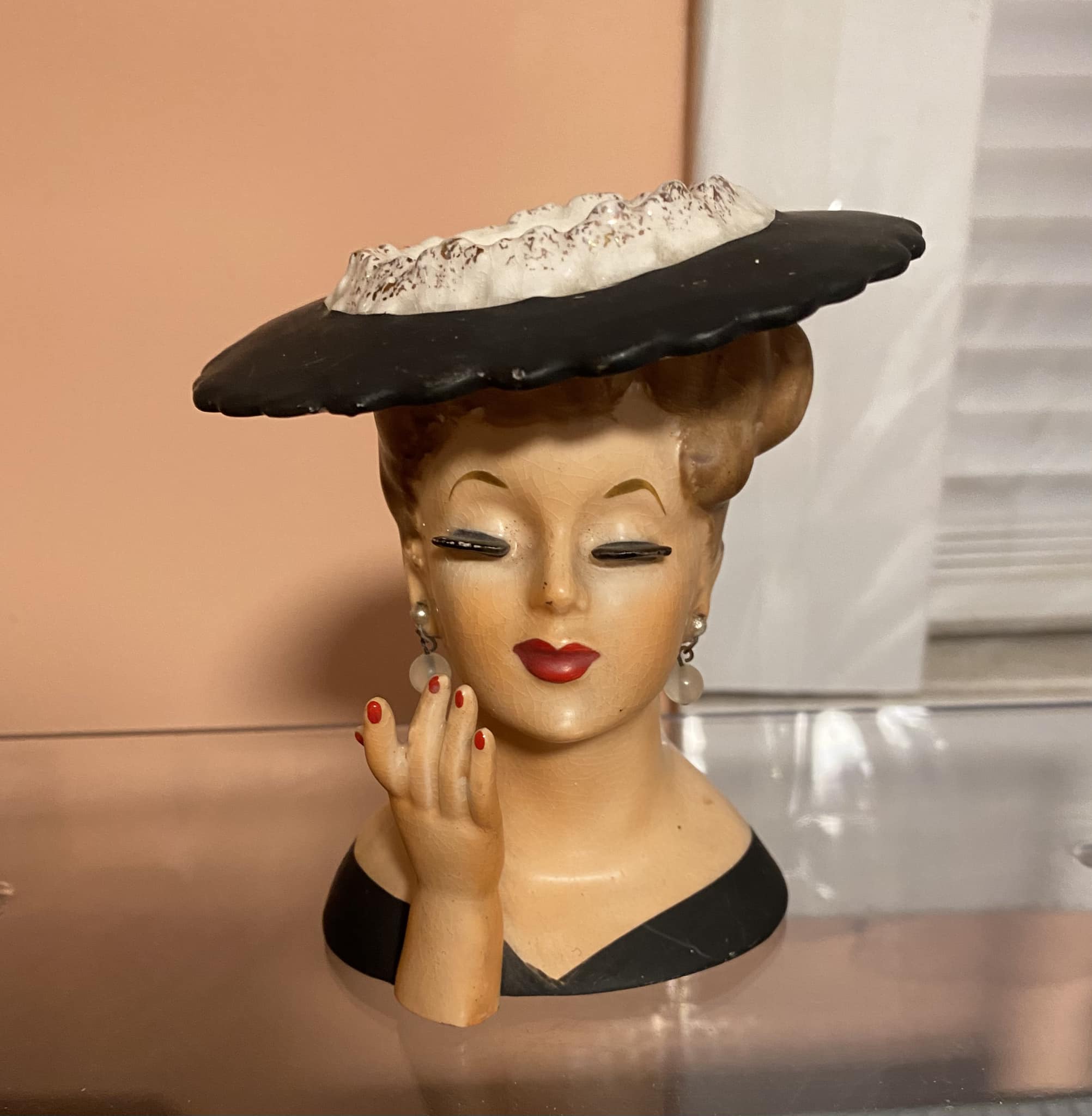 Vintage 1958 Napco lady head vase restoration display picture 1
