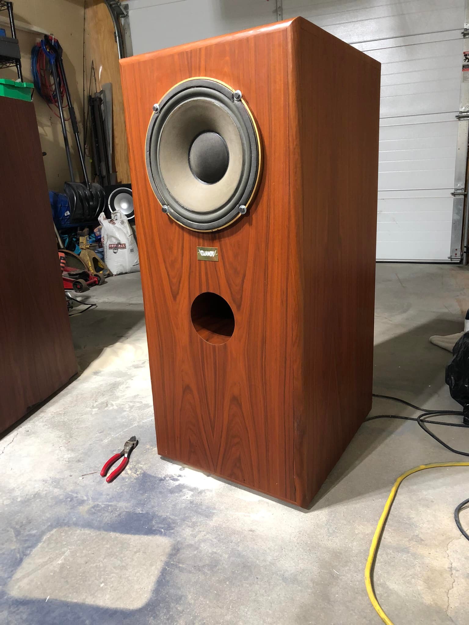 What is the Tannoy E11 LE speaker?