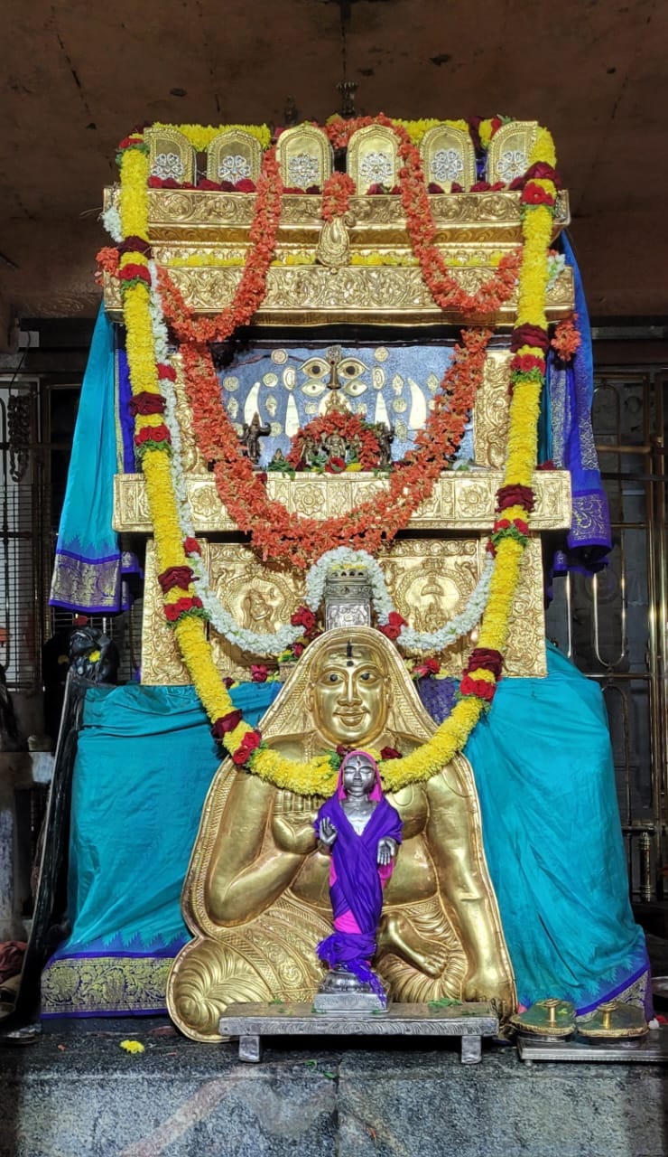 Mantrala... - Rayar Sevaka - Service to Guru Raghavendra Swamy