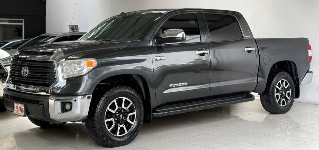 Tundra Limited Sunroof 177.000 km 8916 4192 WhatsApp 👉 7210 9227 👉