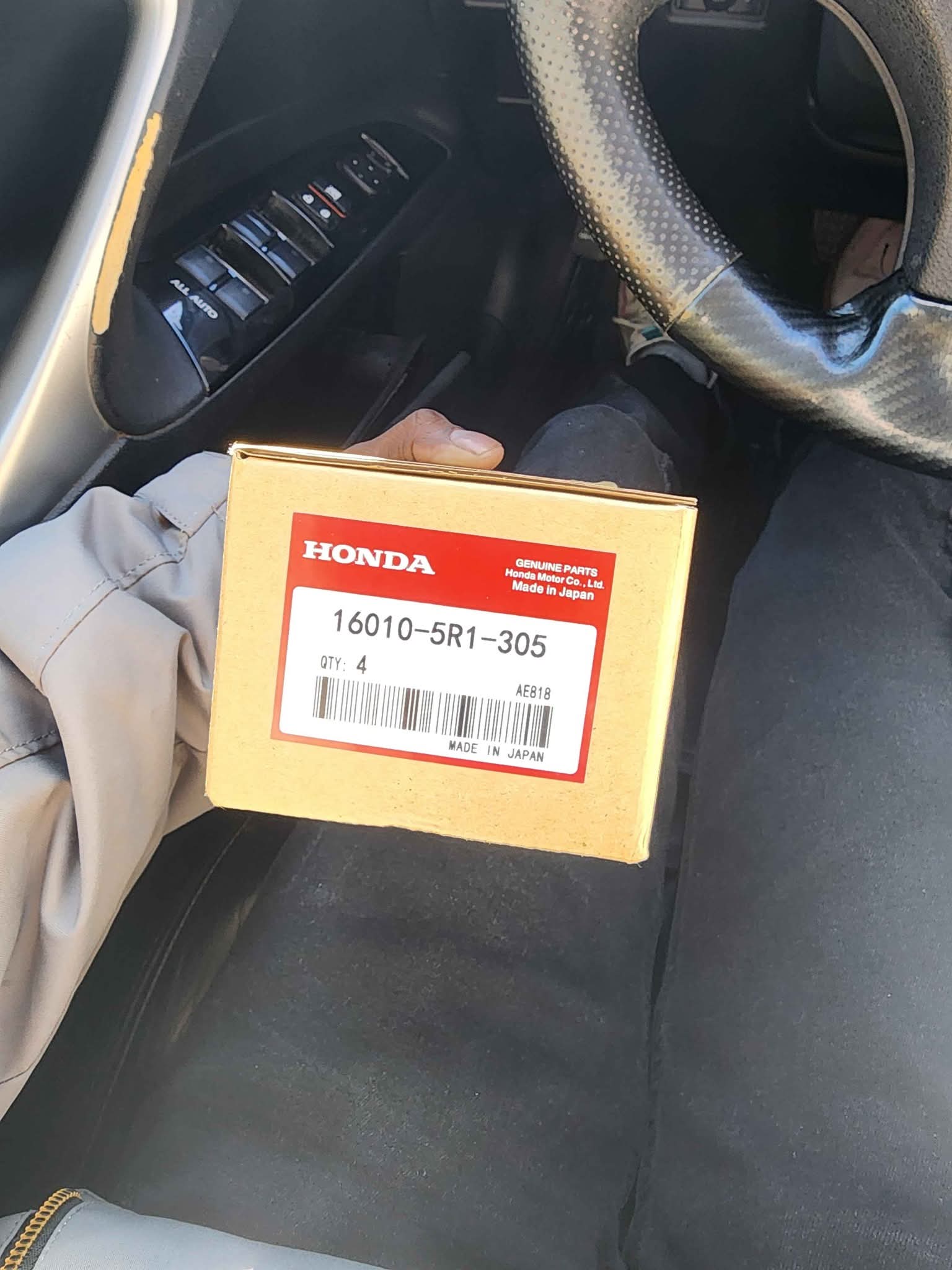 Honda vezel fuel injector Price $75,000 for 4 piece Sell by sets 4