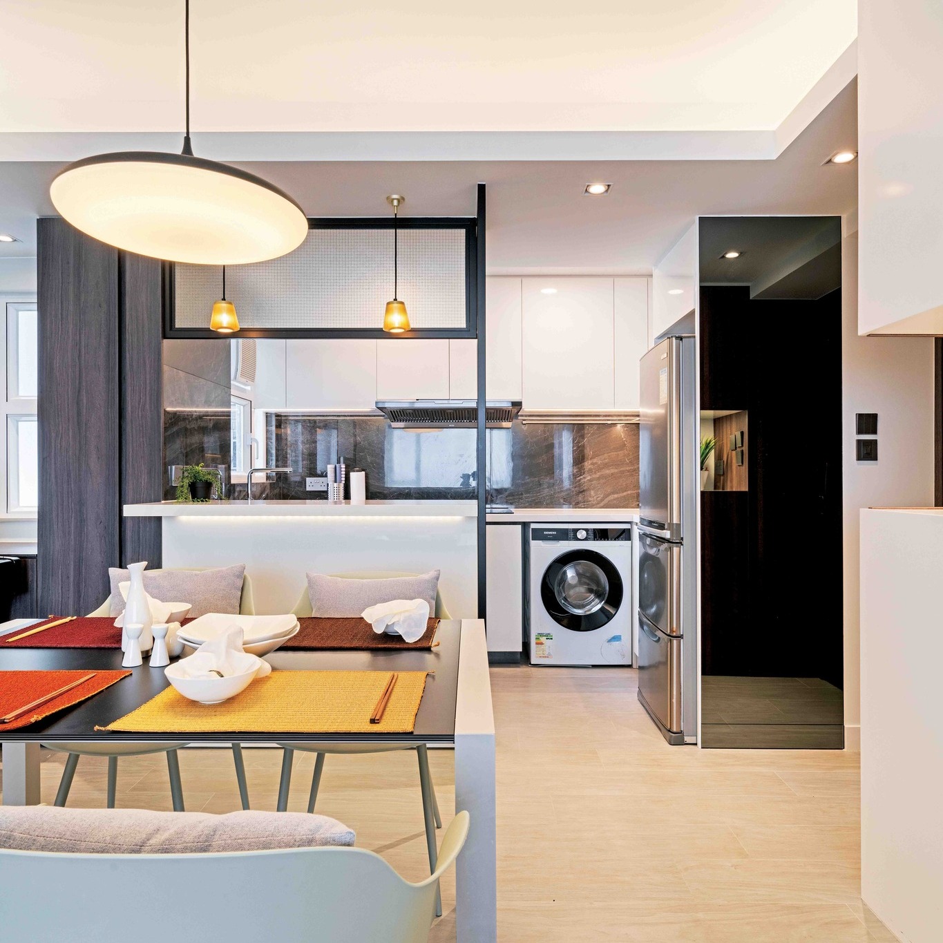 【四口温馨之家】荃灣。翠景臺... - Modern Home Interior Designers 摩登家庭設計師專集 | Facebook