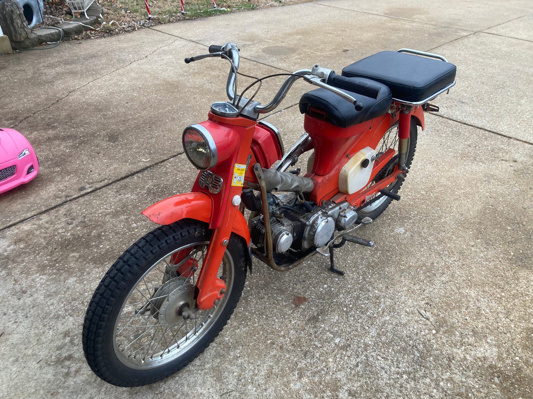 Mini beast, vintage soul. 🛵✨ Presenting the Dax Honda ST50