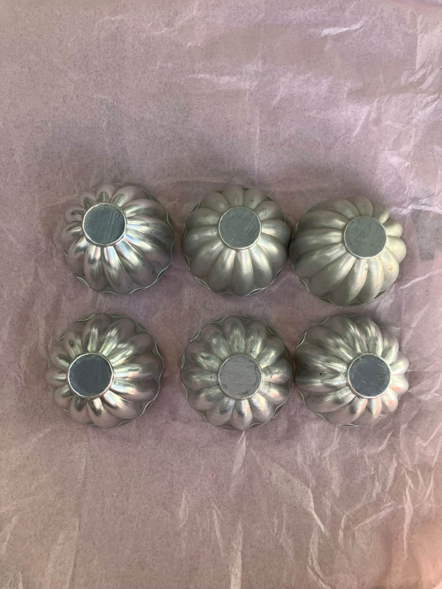 Set if six vintage molds