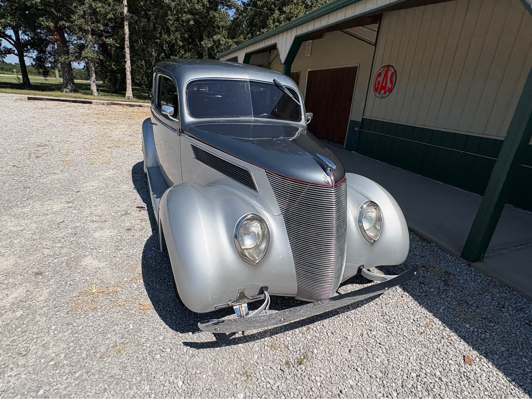 Check out this cool 1937 Ford 2dr slantback street rod with