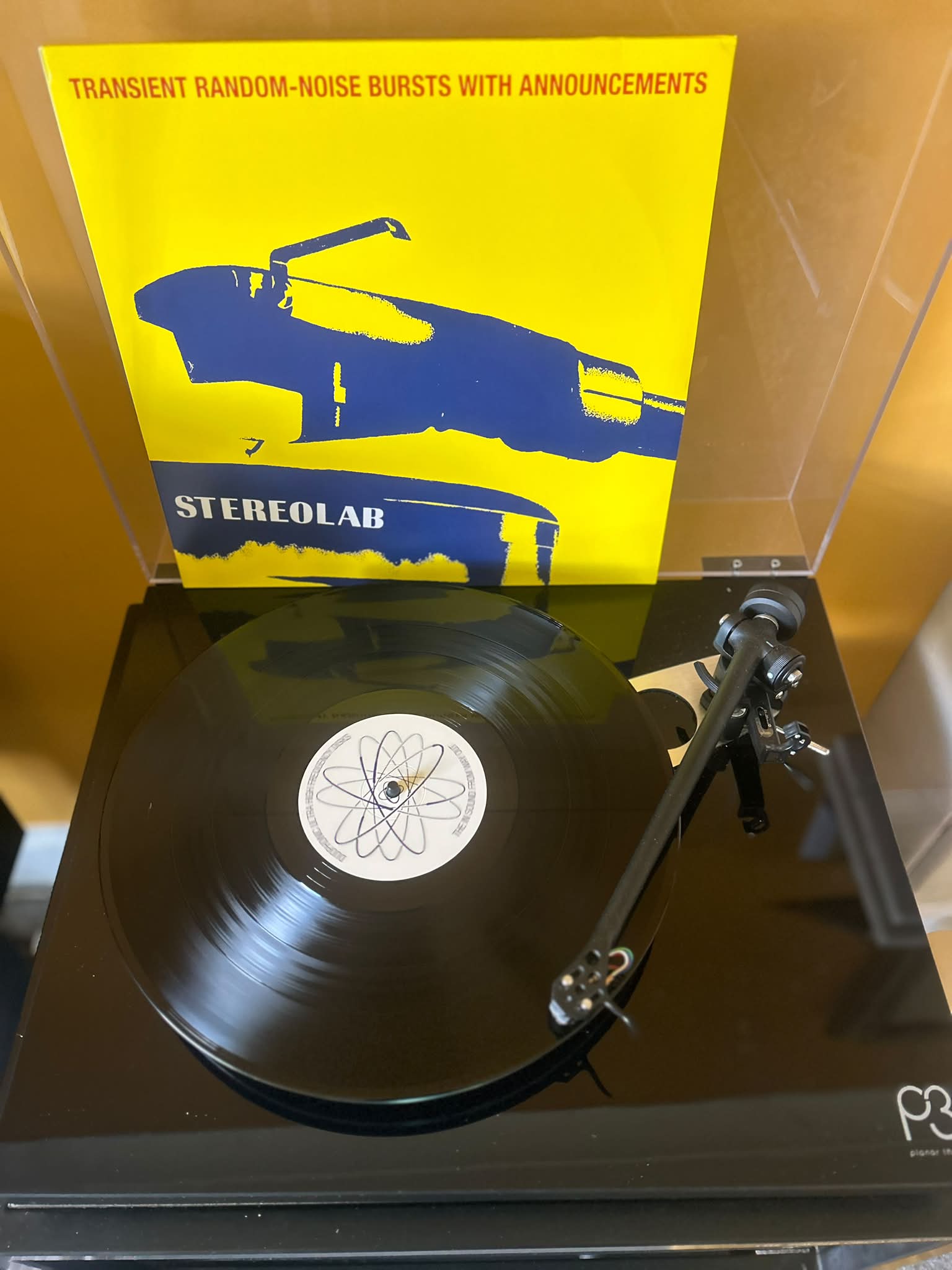 Stereolab - Transient Random Noise- Bursts With Announcements.